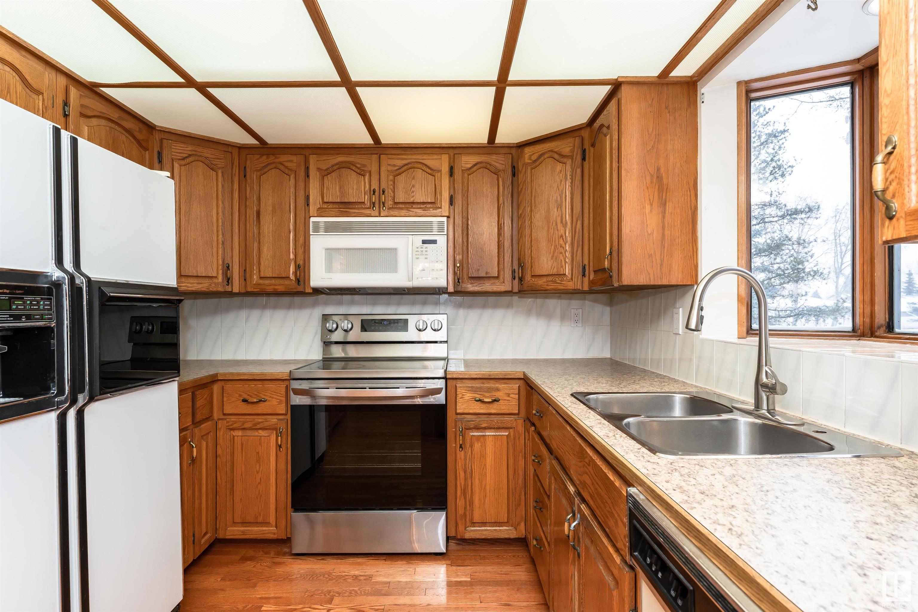      3705 42 ST , Leduc,  ,T9E 6A5 ;  Listing Number: MLS E4419734