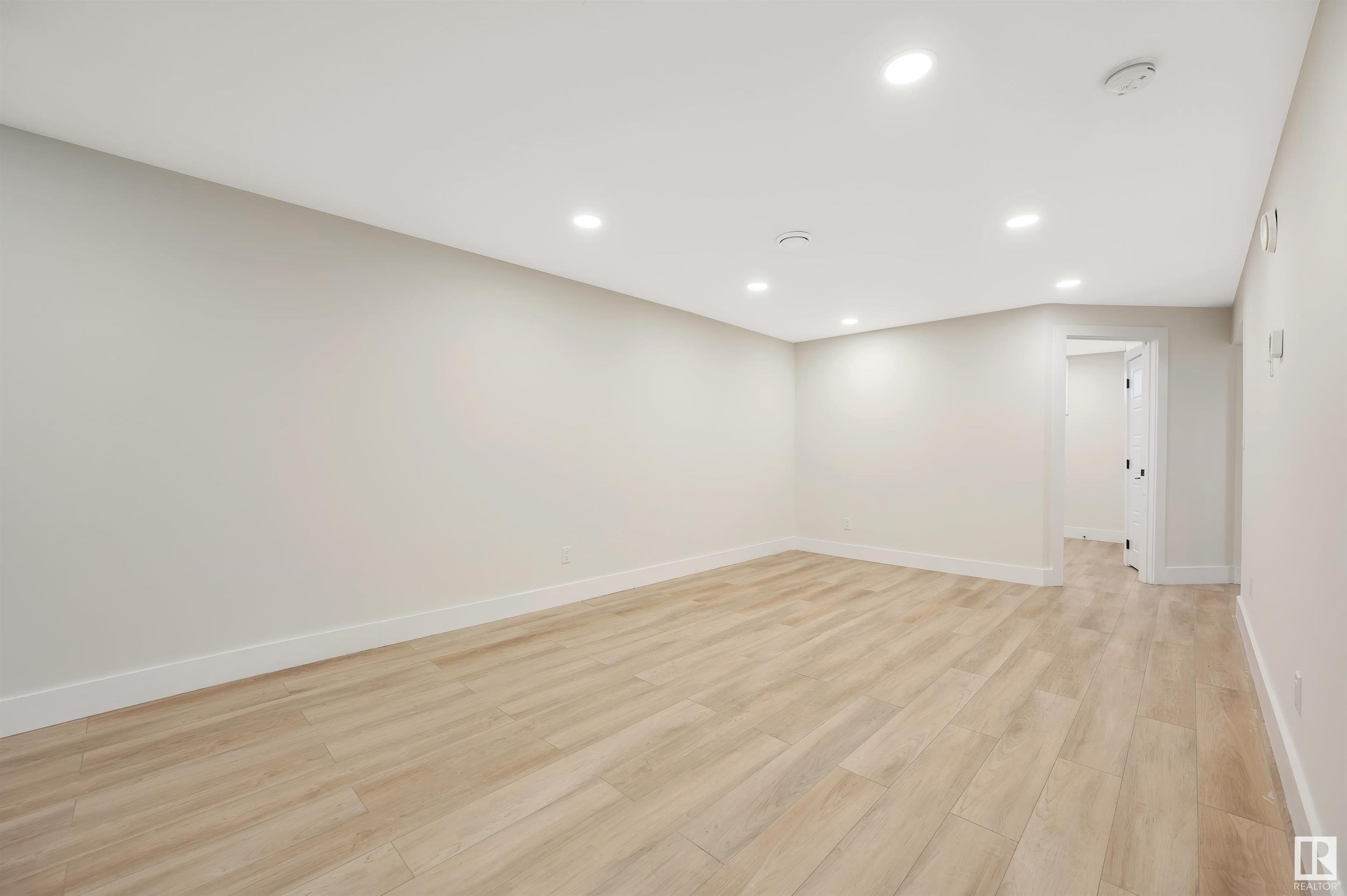      12219 132 AV NW , Edmonton,  ,T5L 3P5 ;  Listing Number: MLS E4419739