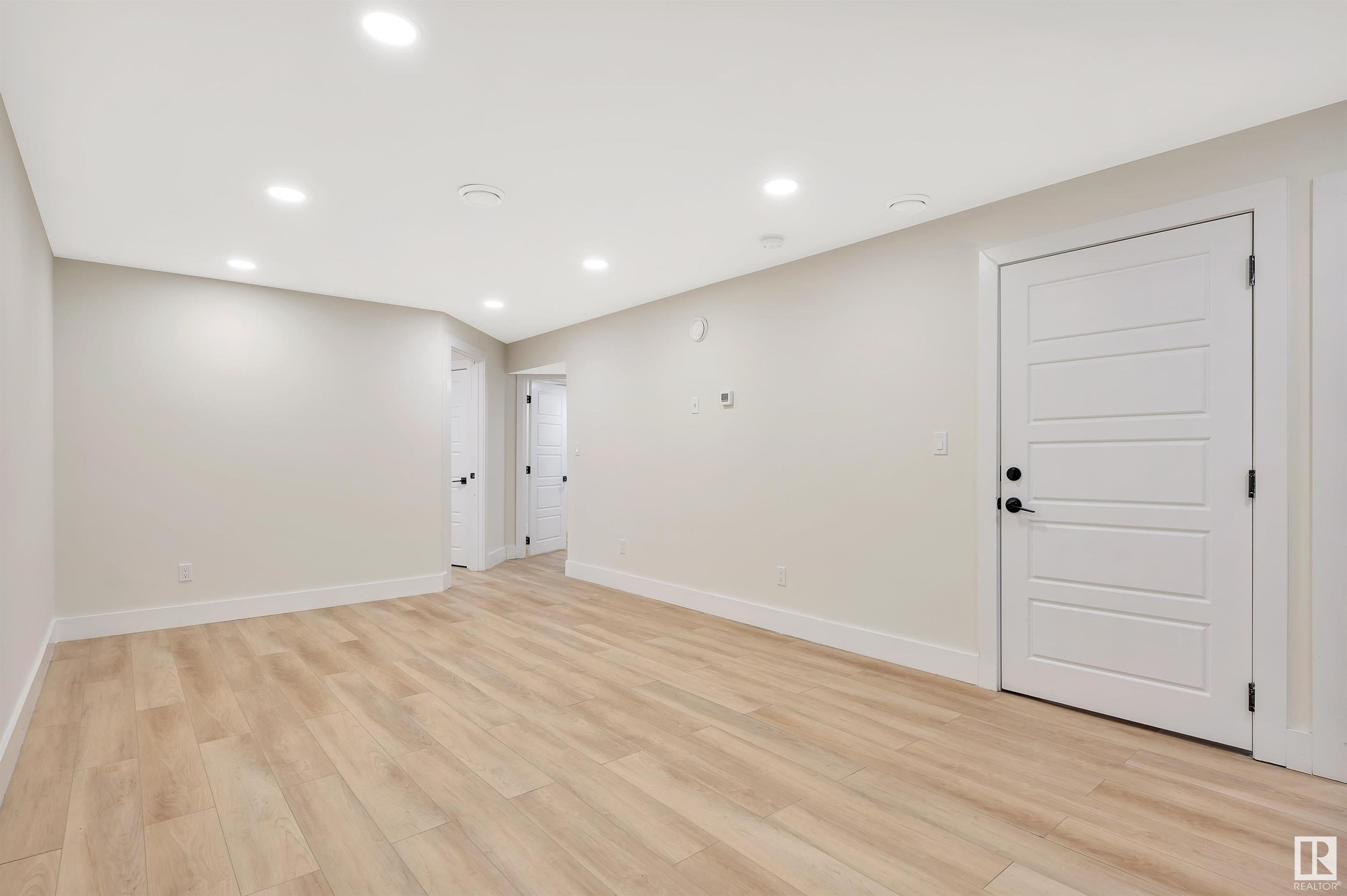      12219 132 AV NW , Edmonton,  ,T5L 3P5 ;  Listing Number: MLS E4419739