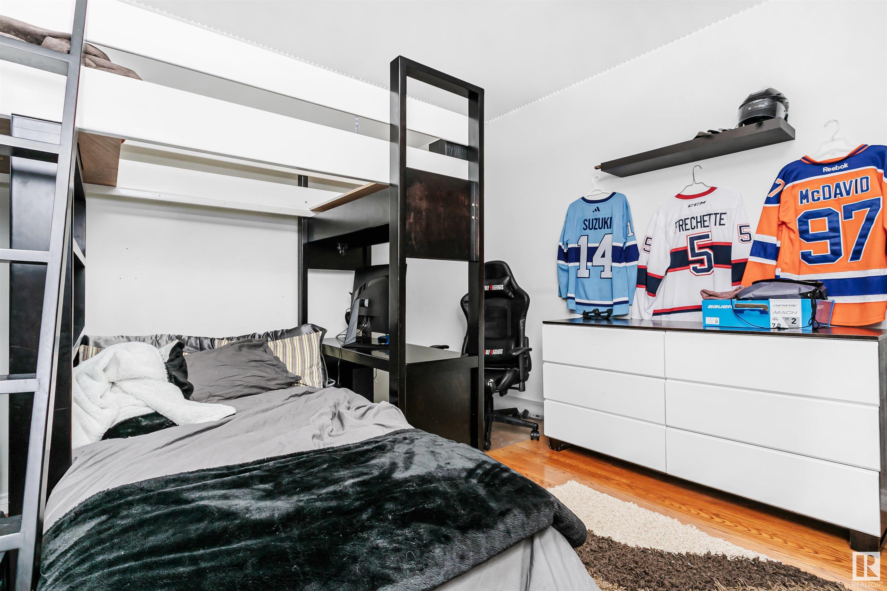      14631 93 AV NW , Edmonton,  ,T5R 5G7 ;  Listing Number: MLS E4419743