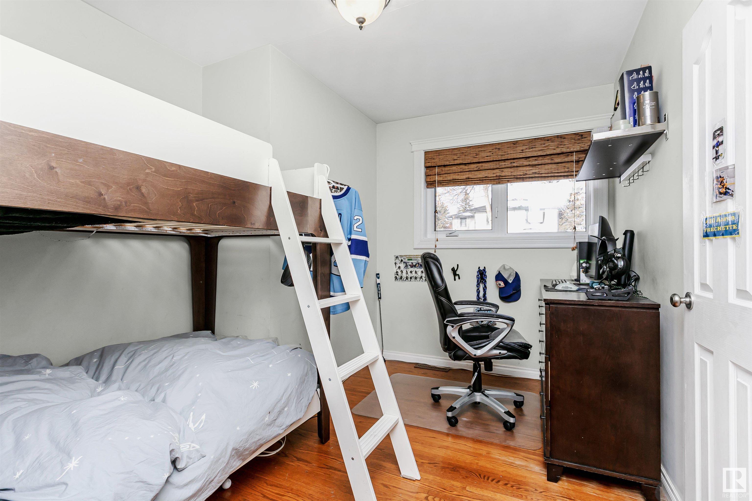      14631 93 AV NW , Edmonton,  ,T5R 5G7 ;  Listing Number: MLS E4419743