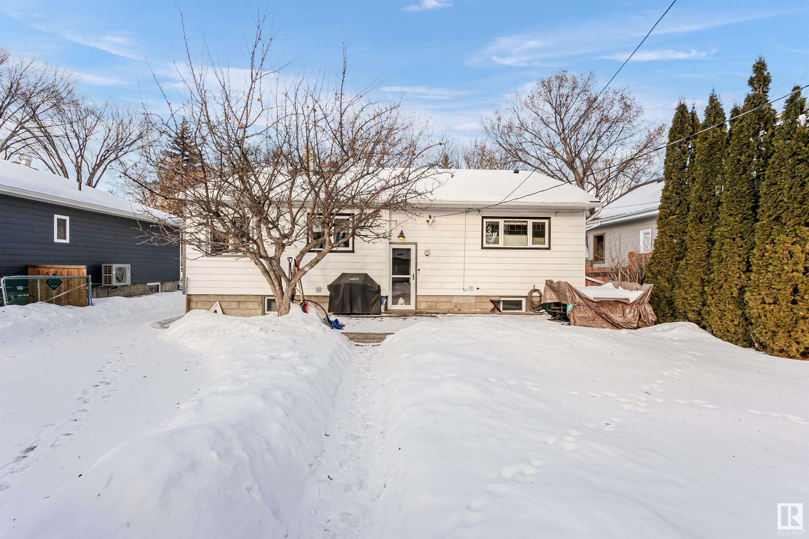     14631 93 AV NW , Edmonton,  ,T5R 5G7 ;  Listing Number: MLS E4419743
