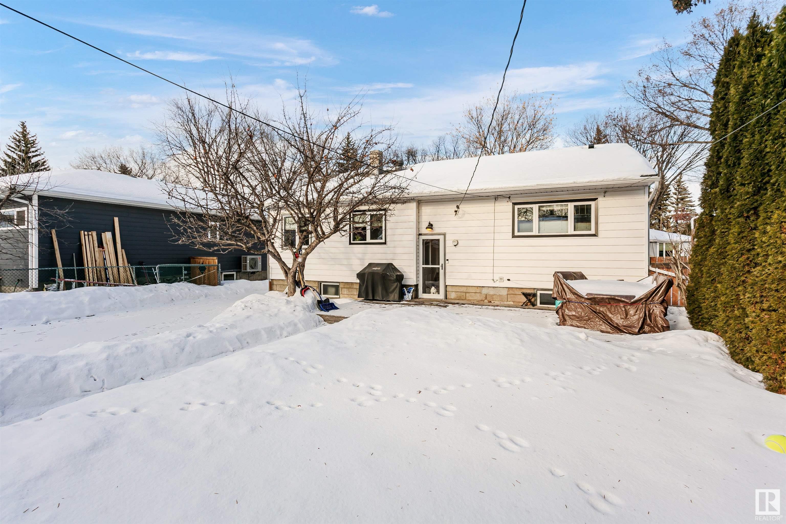      14631 93 AV NW , Edmonton,  ,T5R 5G7 ;  Listing Number: MLS E4419743