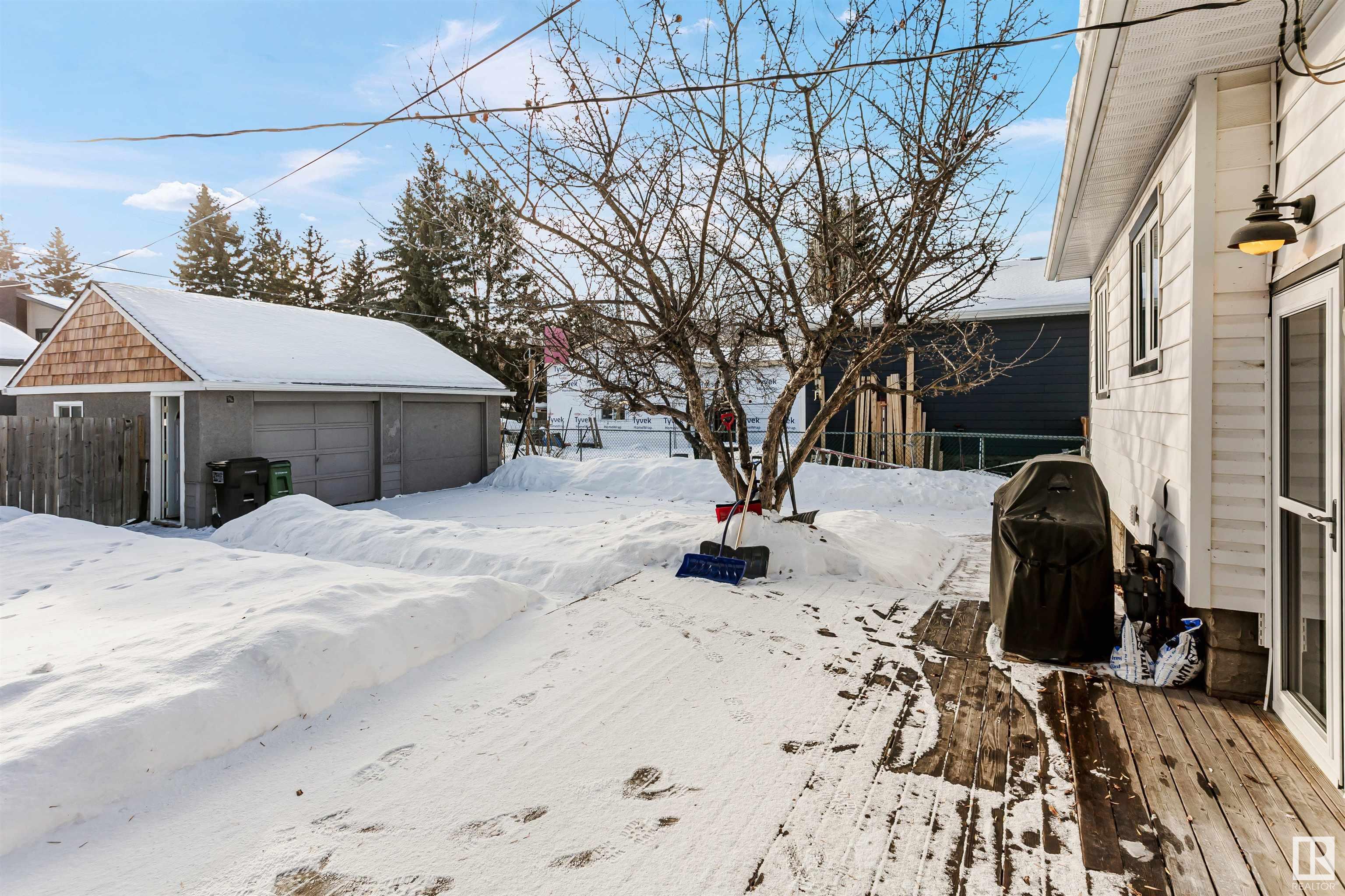      14631 93 AV NW , Edmonton,  ,T5R 5G7 ;  Listing Number: MLS E4419743