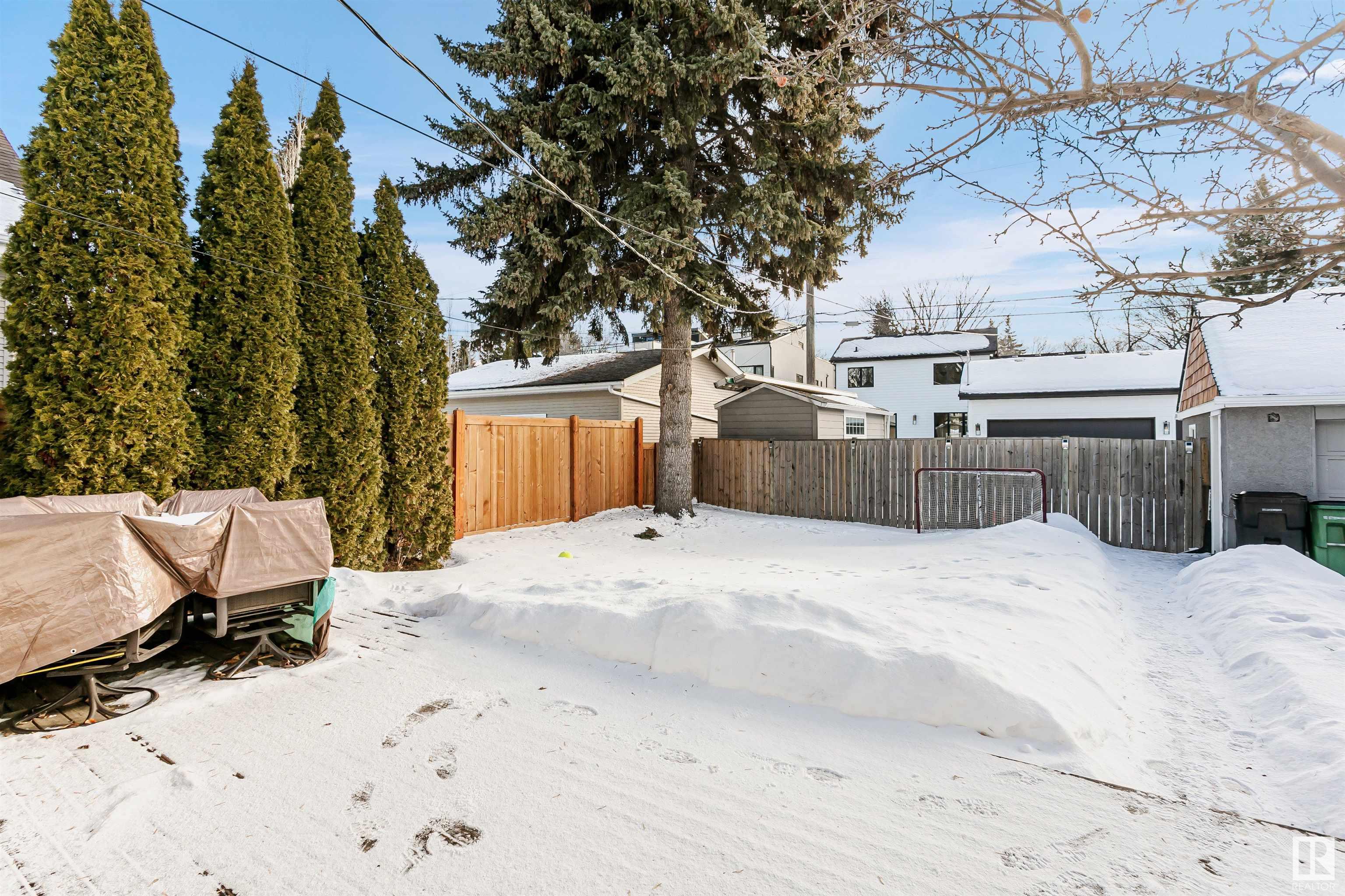      14631 93 AV NW , Edmonton,  ,T5R 5G7 ;  Listing Number: MLS E4419743
