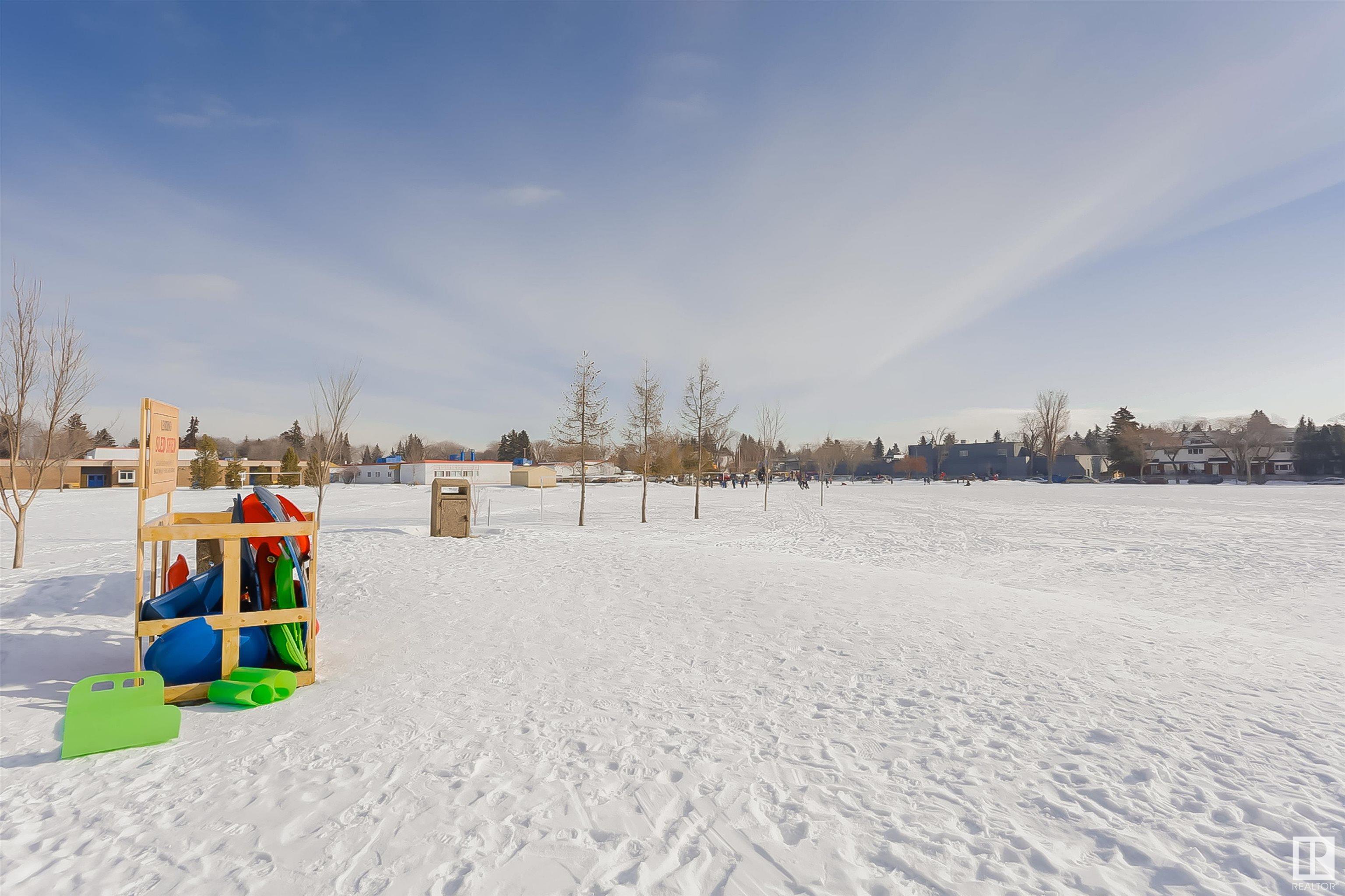      14631 93 AV NW , Edmonton,  ,T5R 5G7 ;  Listing Number: MLS E4419743