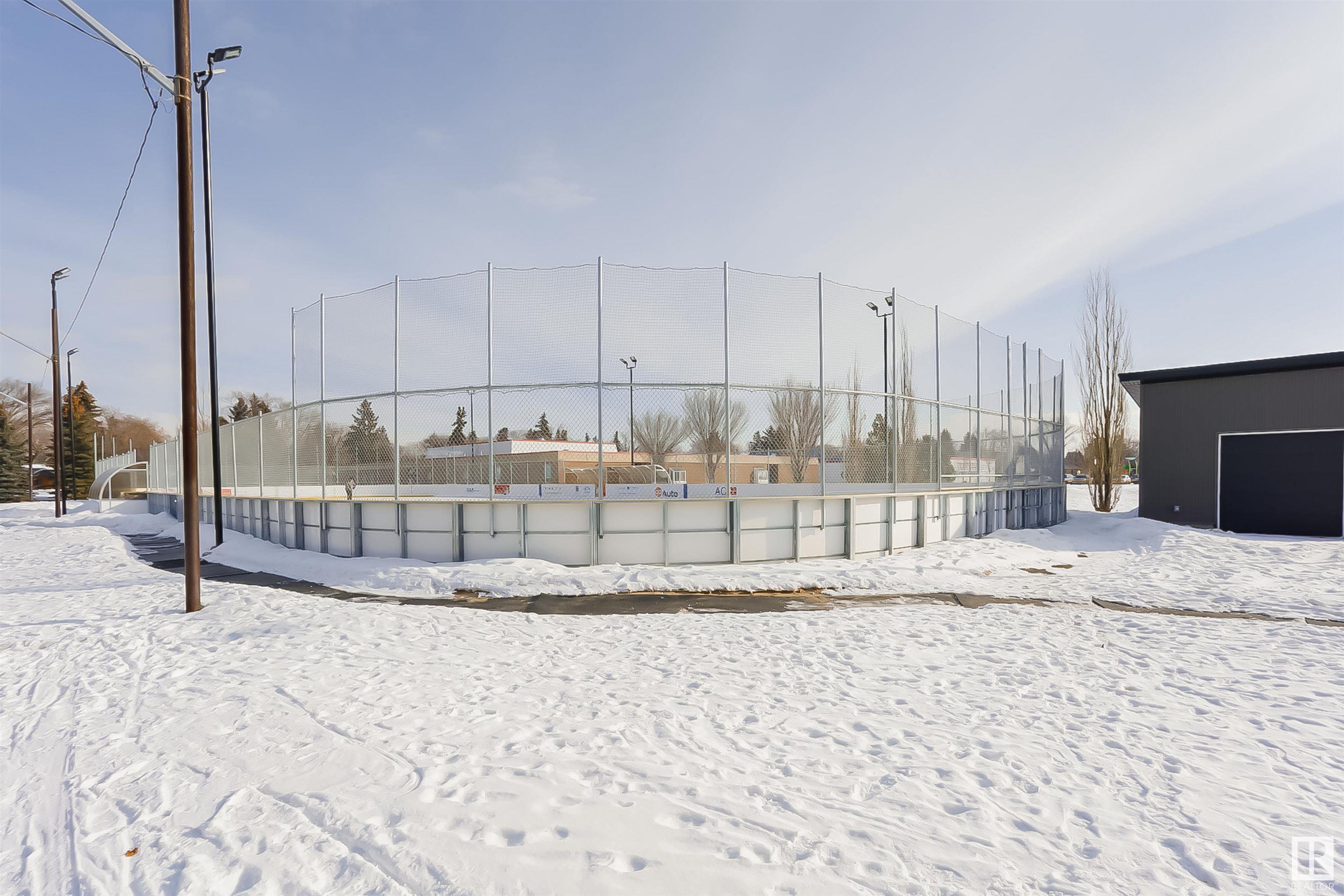      14631 93 AV NW , Edmonton,  ,T5R 5G7 ;  Listing Number: MLS E4419743