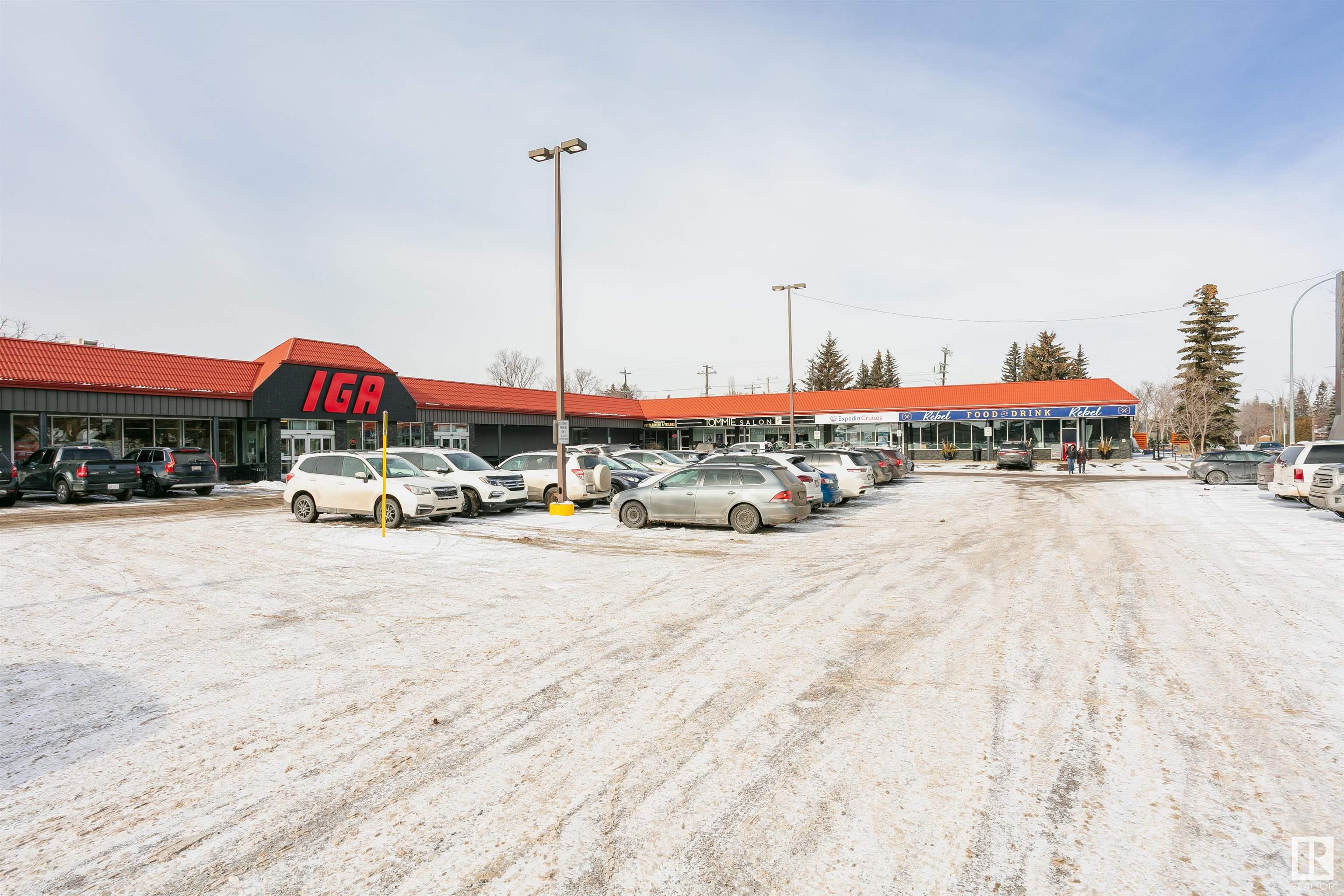      14631 93 AV NW , Edmonton,  ,T5R 5G7 ;  Listing Number: MLS E4419743
