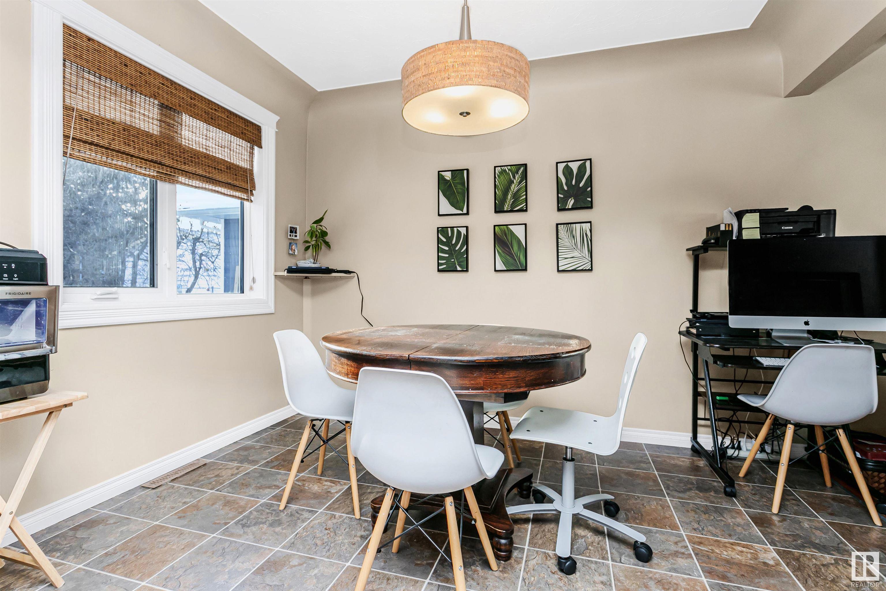      14631 93 AV NW , Edmonton,  ,T5R 5G7 ;  Listing Number: MLS E4419743