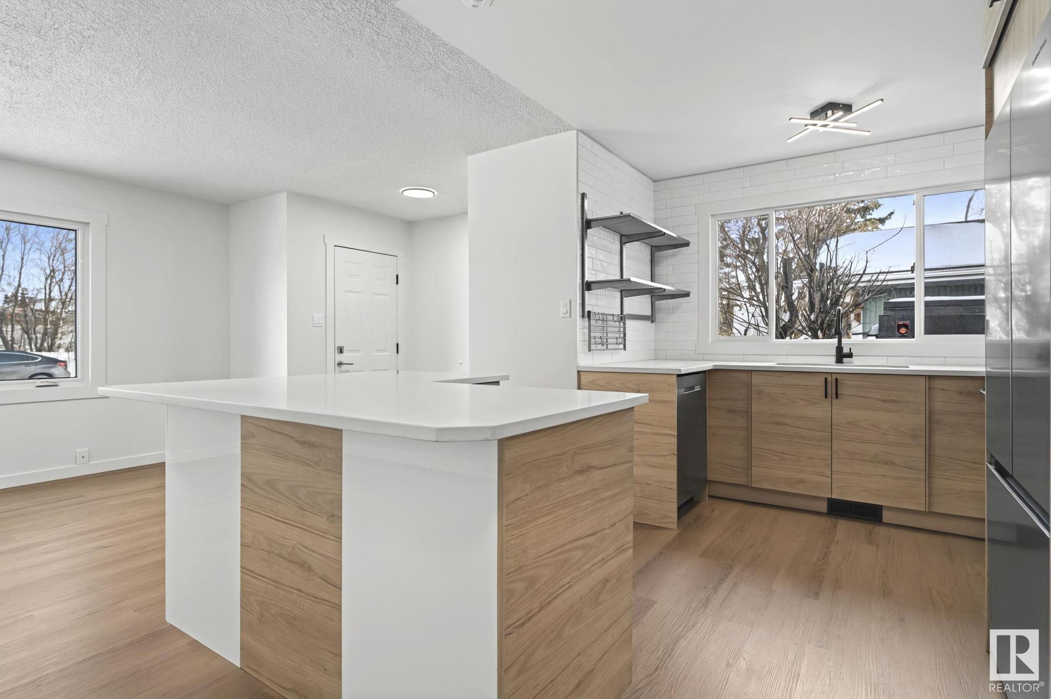      10306 155 ST NW , Edmonton,  ,T5P 2L9 ;  Listing Number: MLS E4419756