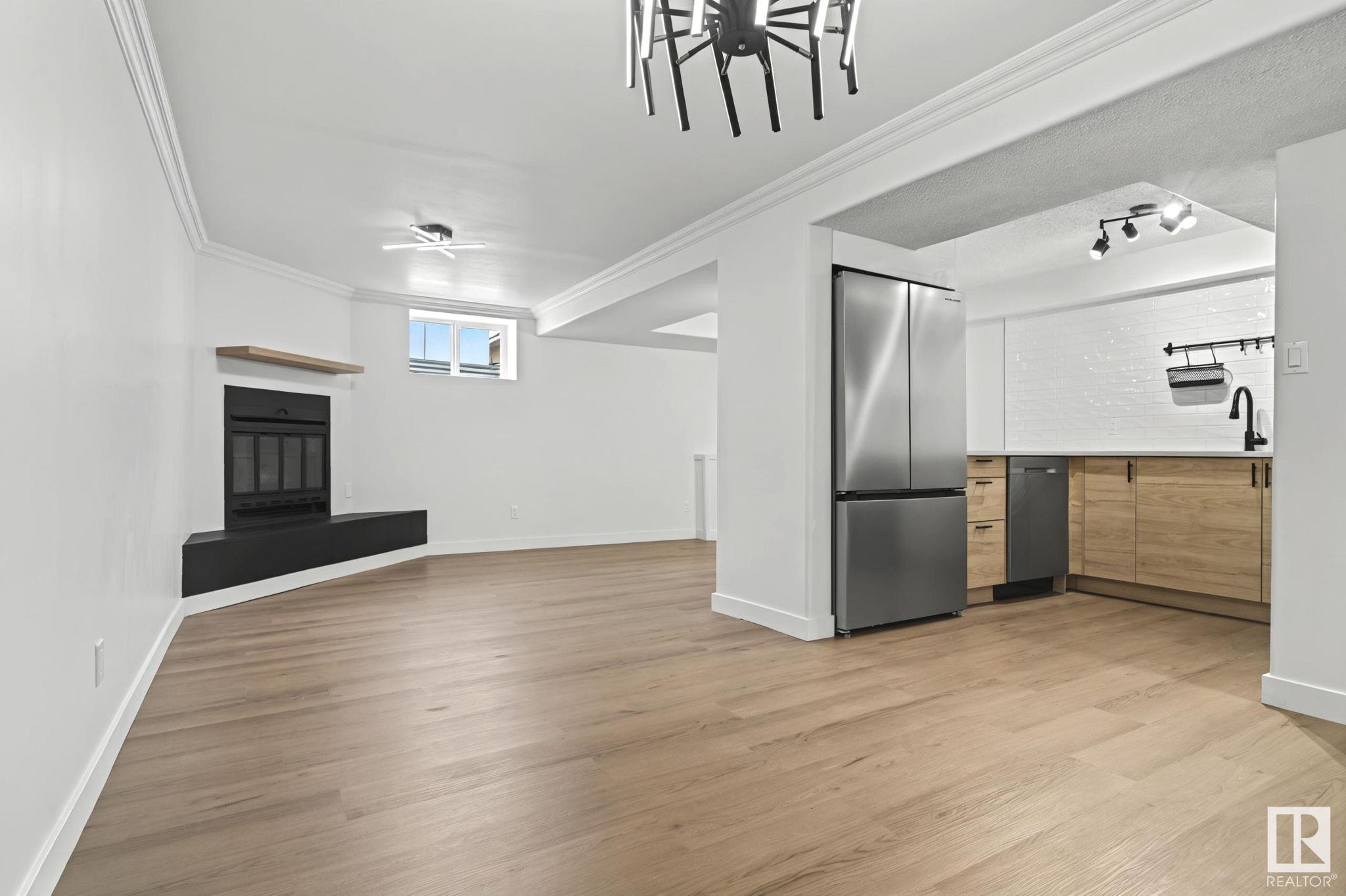      10306 155 ST NW , Edmonton,  ,T5P 2L9 ;  Listing Number: MLS E4419756