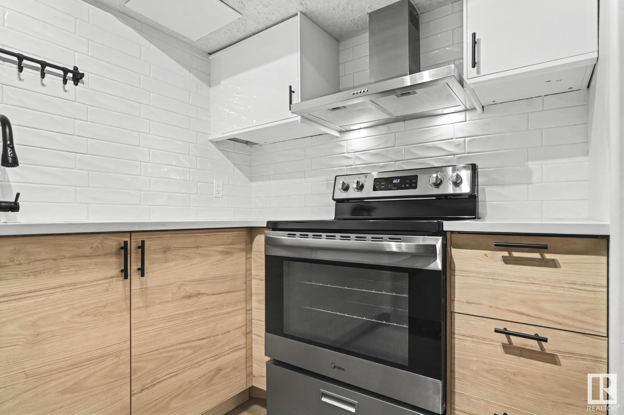      10306 155 ST NW , Edmonton,  ,T5P 2L9 ;  Listing Number: MLS E4419756