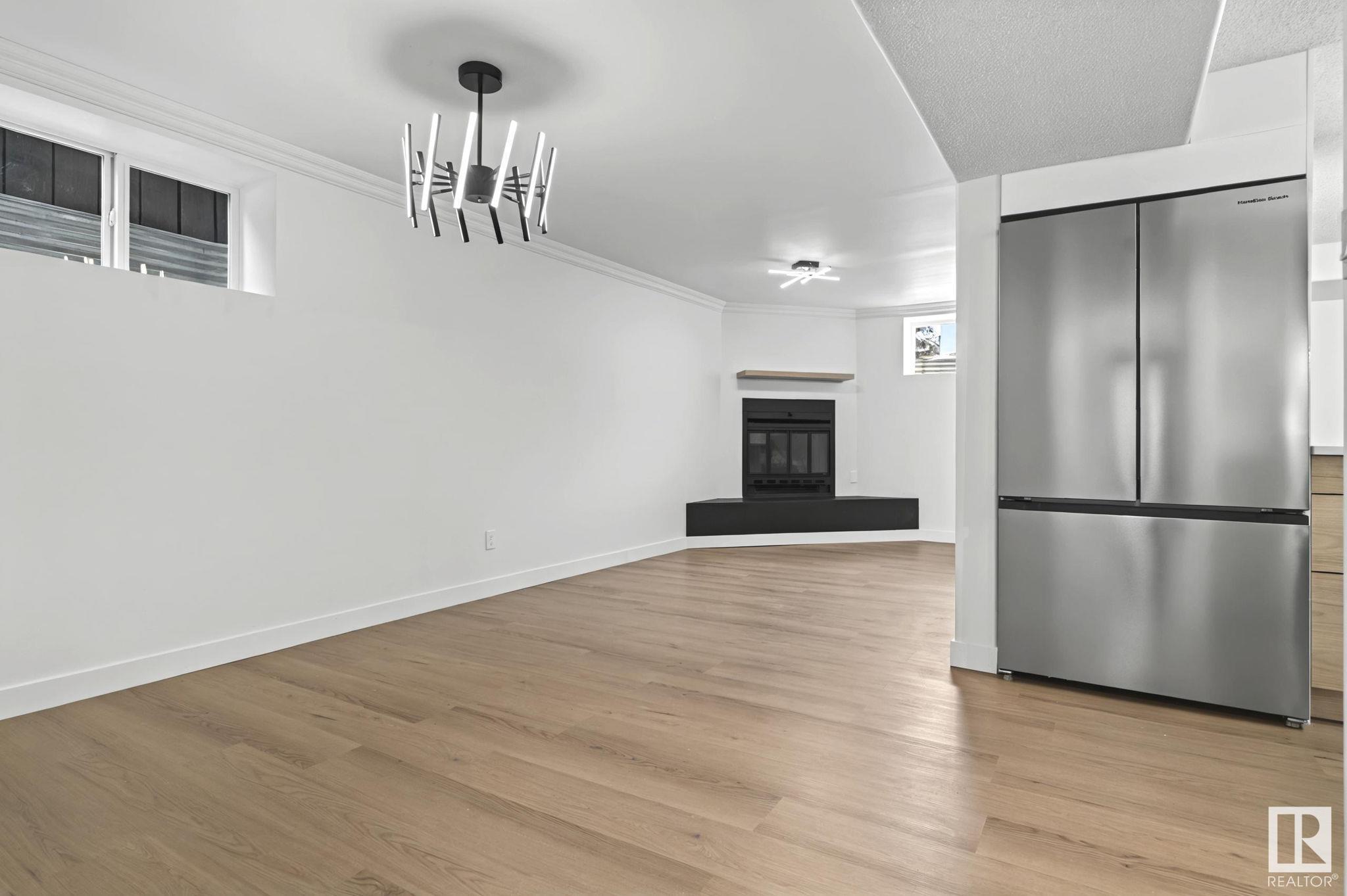      10306 155 ST NW , Edmonton,  ,T5P 2L9 ;  Listing Number: MLS E4419756
