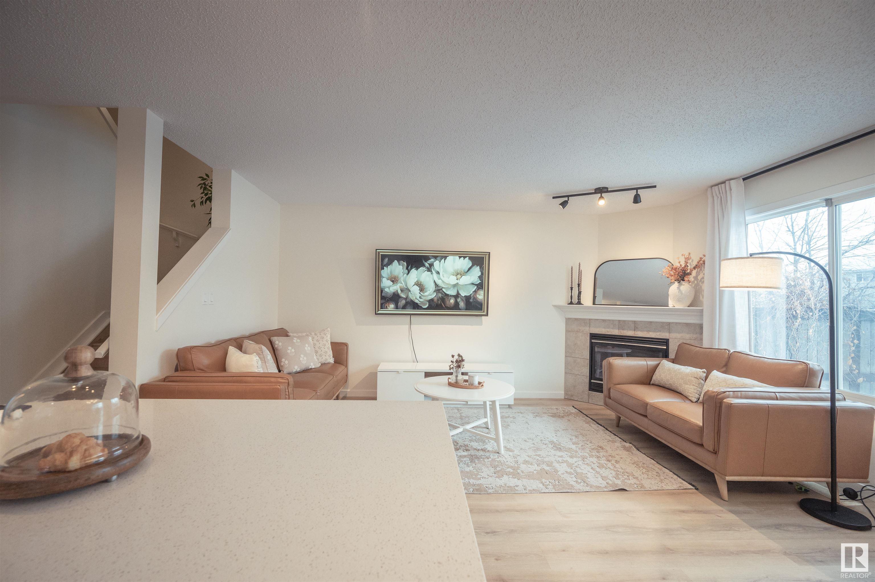 Photo 11 at 120 Magrath Road Nw, Magrath Heights, Edmonton