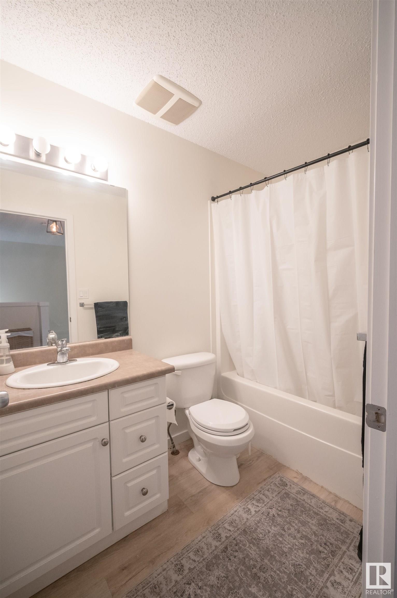 Photo 19 at 120 Magrath Road Nw, Magrath Heights, Edmonton