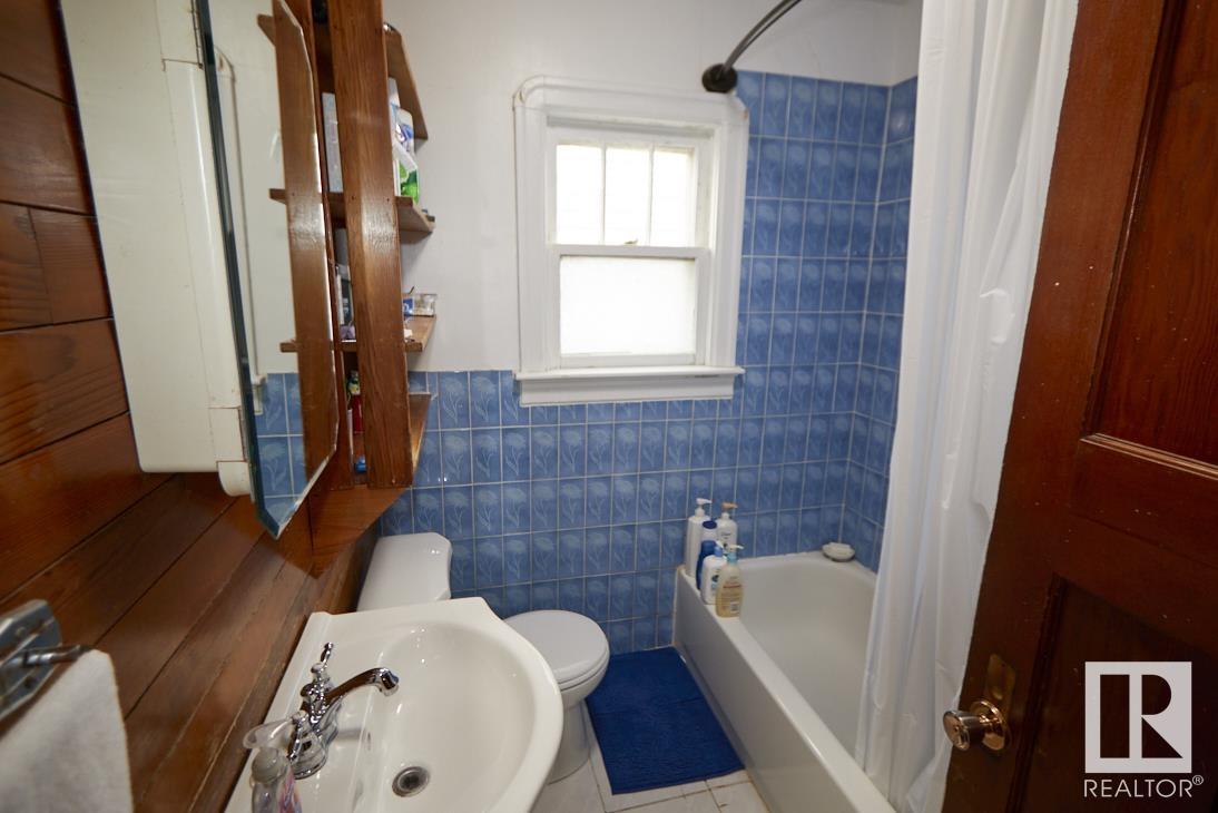      11422 83 ST NW , Edmonton,  ,T5B 2Y3 ;  Listing Number: MLS E4419765