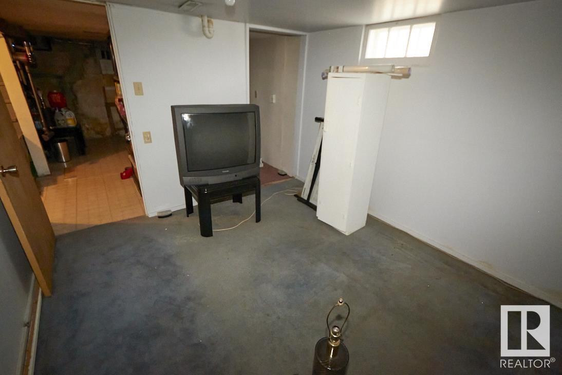      11422 83 ST NW , Edmonton,  ,T5B 2Y3 ;  Listing Number: MLS E4419765