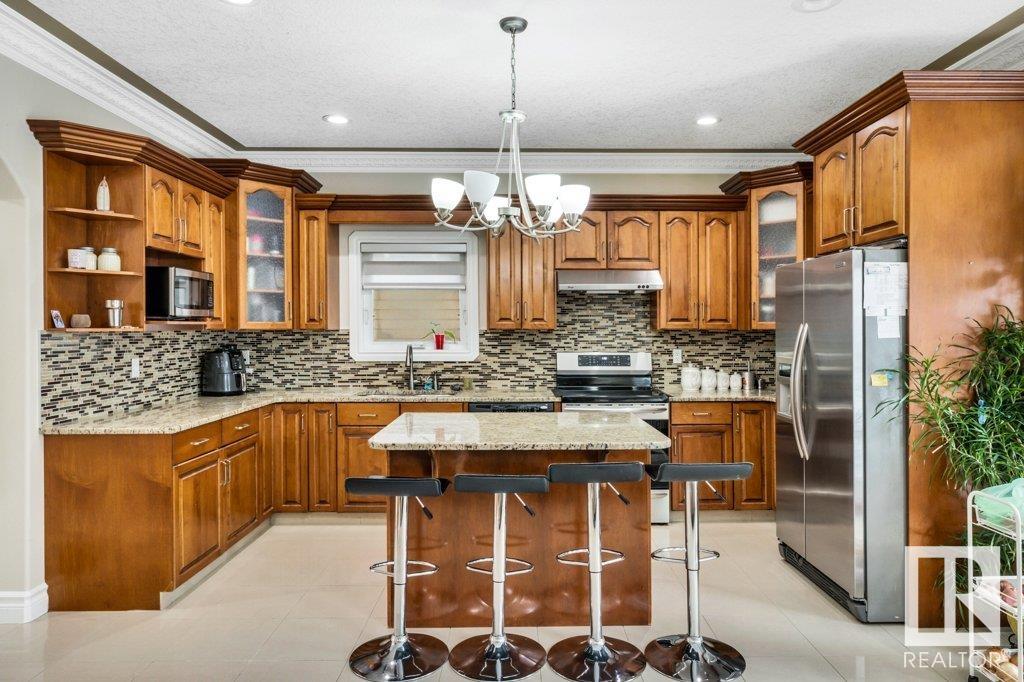      1809 33B AV NW , Edmonton,  ,T6T 0H4 ;  Listing Number: MLS E4419771