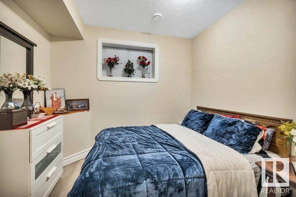      1809 33B AV NW , Edmonton,  ,T6T 0H4 ;  Listing Number: MLS E4419771