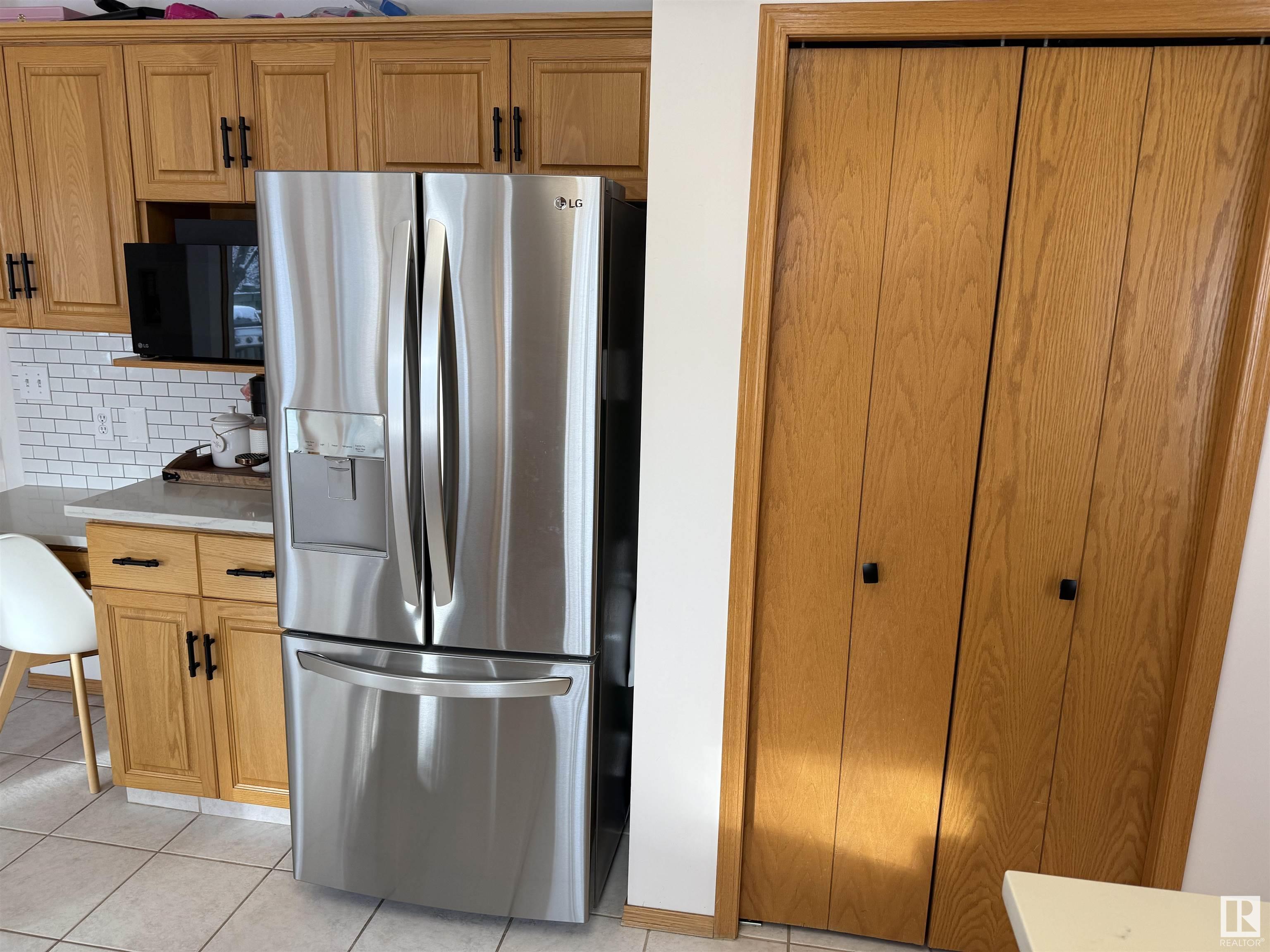      1507 WELLWOOD WY NW , Edmonton,  ,T6M 2M3 ;  Listing Number: MLS E4419774