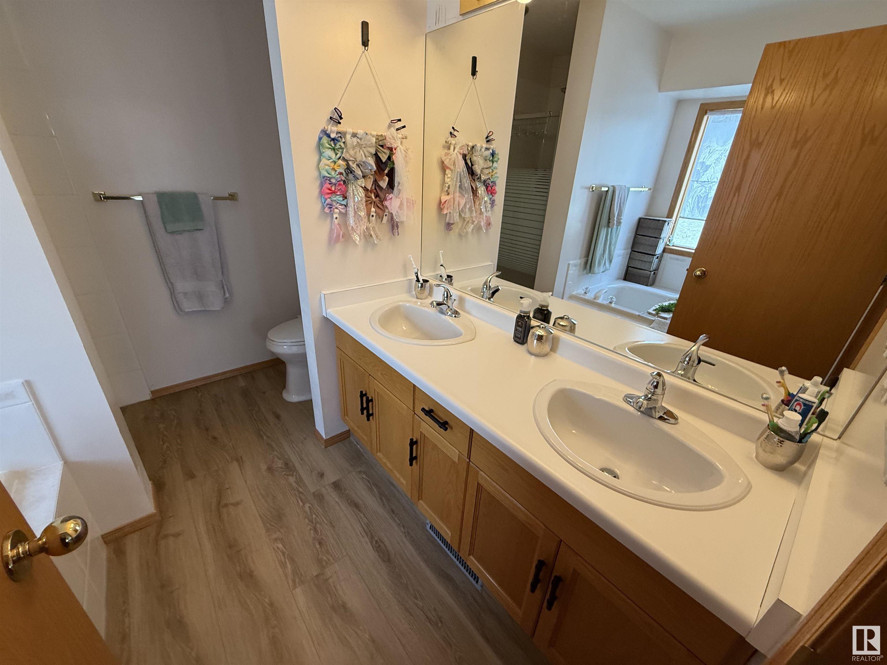      1507 WELLWOOD WY NW , Edmonton,  ,T6M 2M3 ;  Listing Number: MLS E4419774