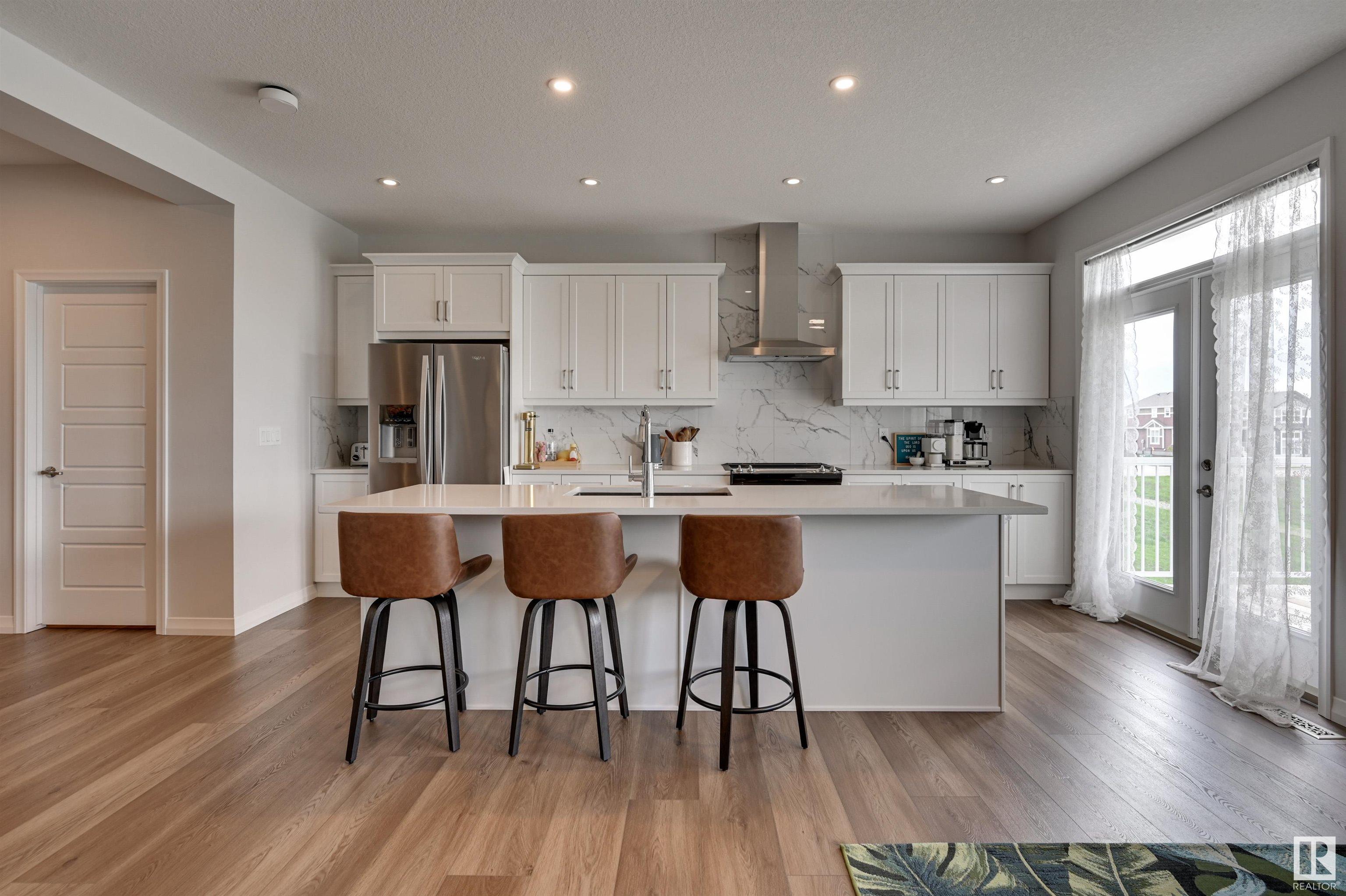      2520 206 ST NW , Edmonton,  ,T6M 1P1 ;  Listing Number: MLS E4419787