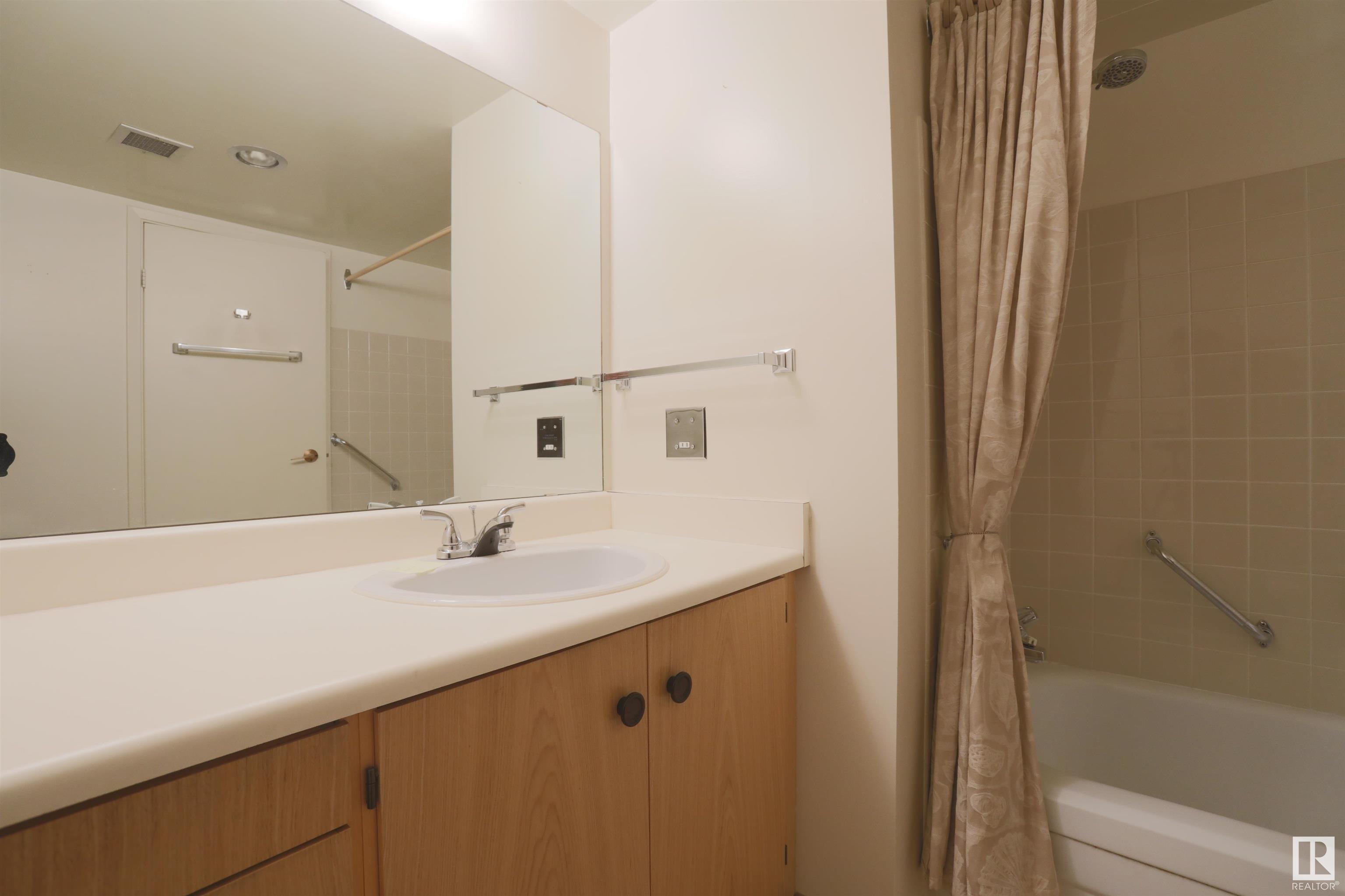      #1201 11027 87 AV NW , Edmonton,  ,T6G 2P9 ;  Listing Number: MLS E4419788