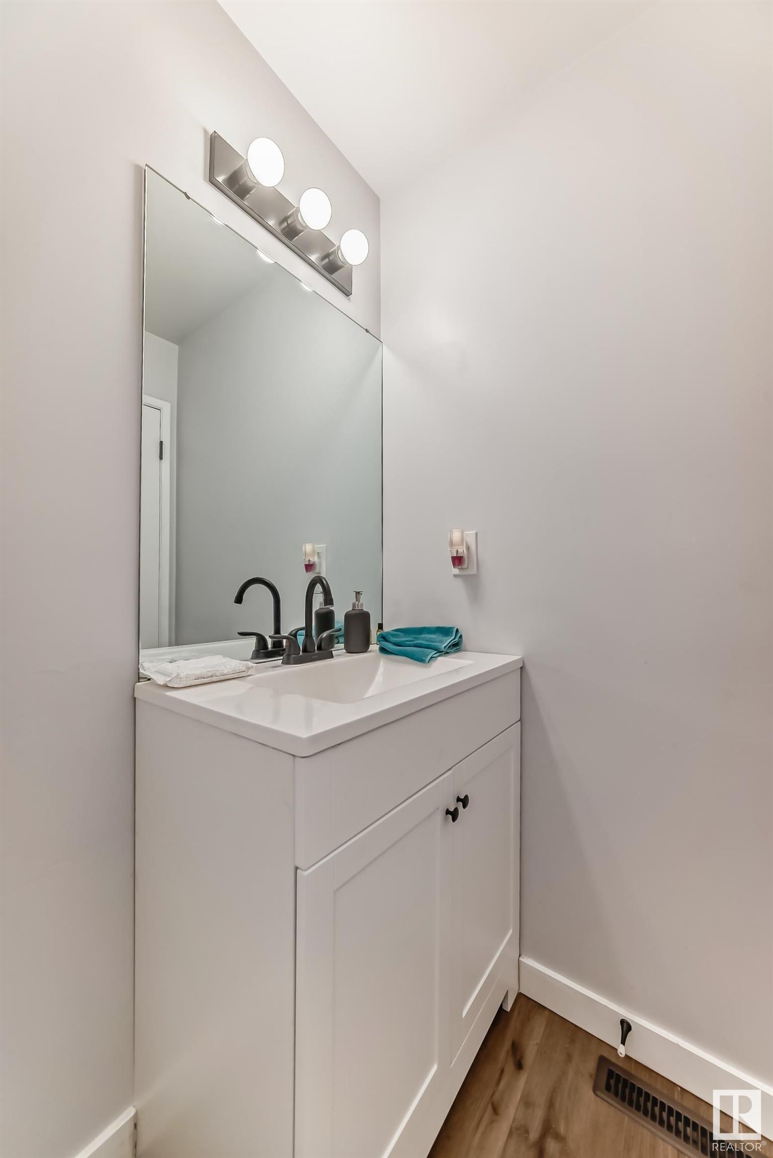      175 LONDONDERRY SQUARE SQ NW , Edmonton,  ,T6L 5L9 ;  Listing Number: MLS E4419794