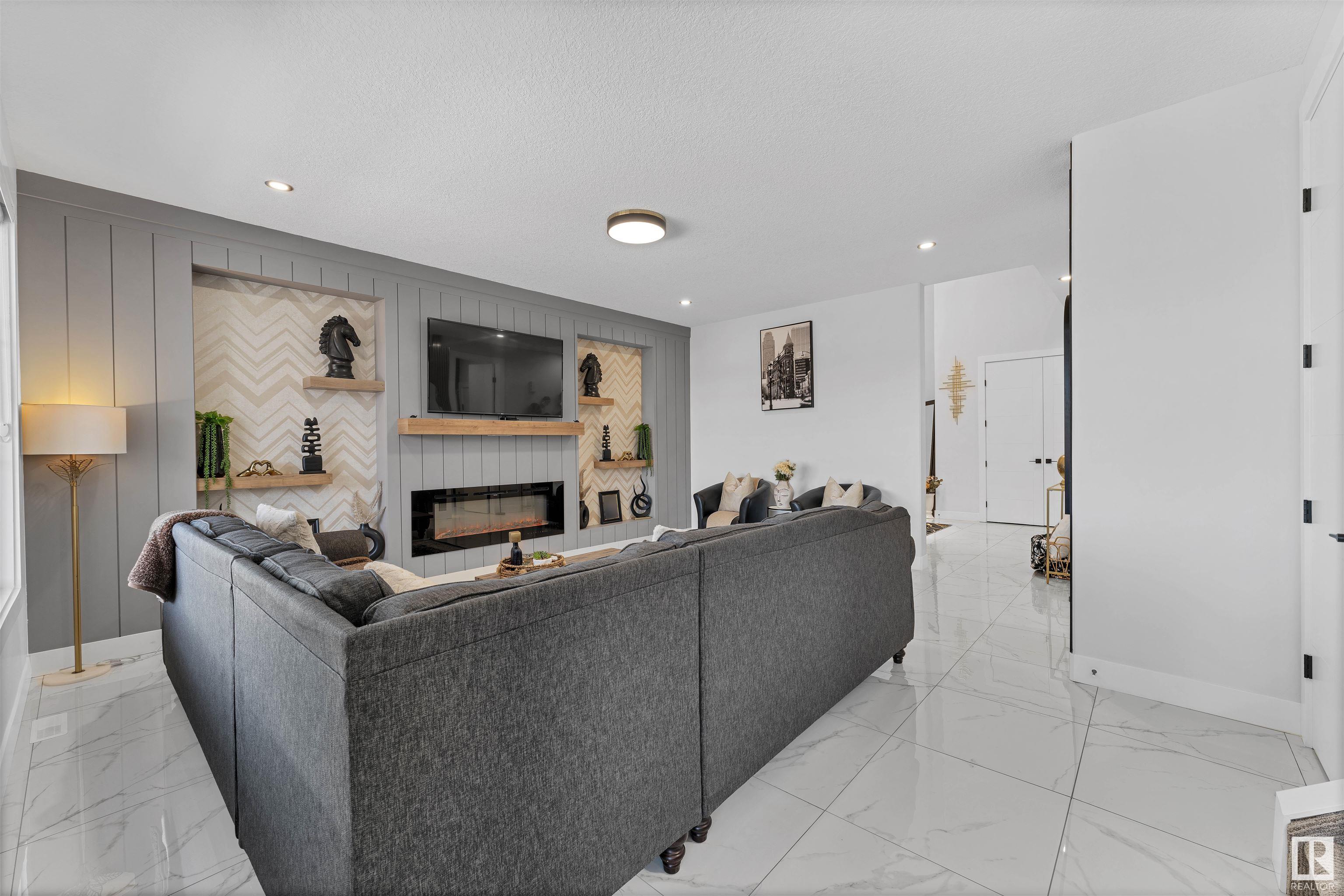      3816 42 AV , Beaumont,  ,T4X 2Z6 ;  Listing Number: MLS E4419795