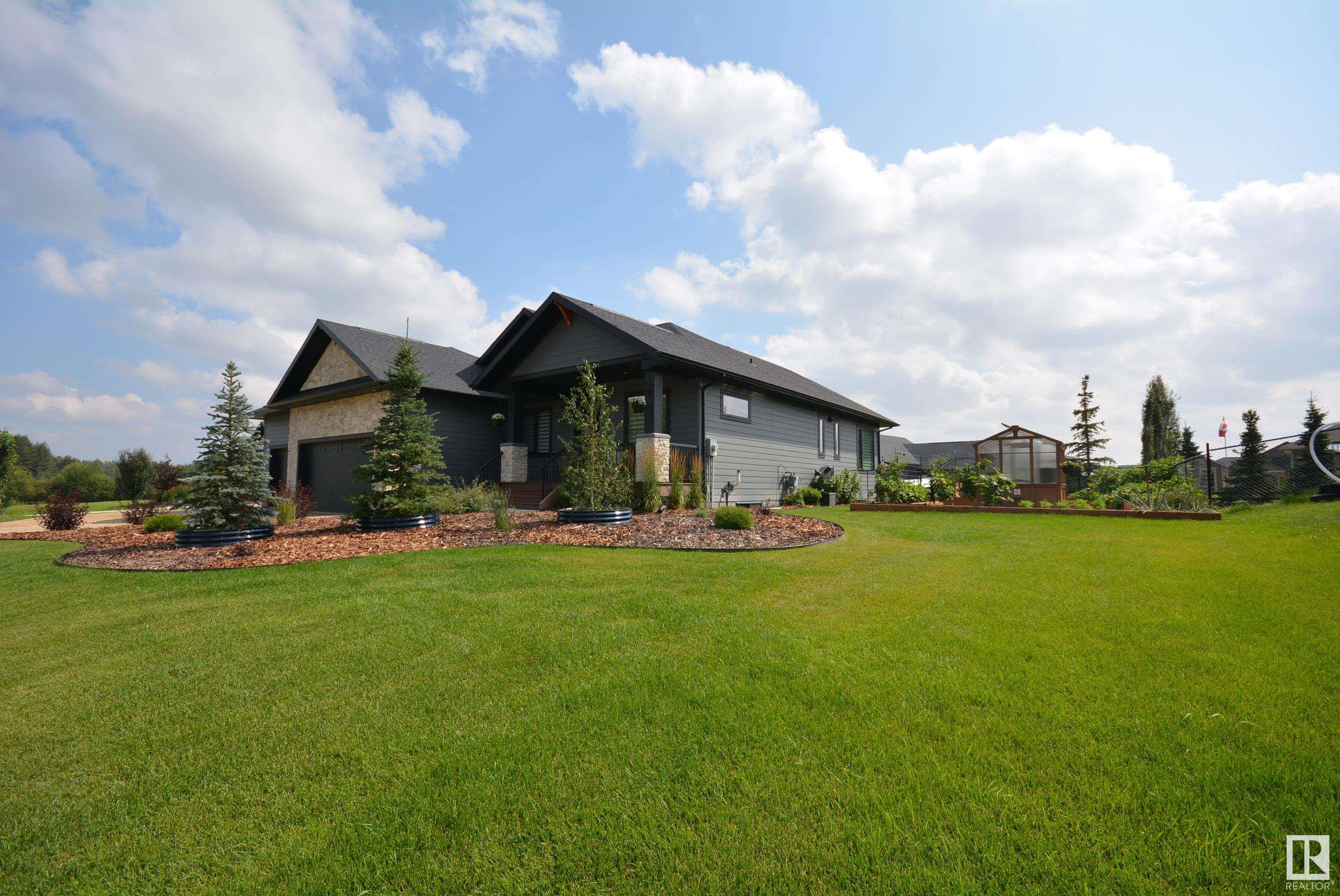      2045 SPRUCE CR , Rural Parkland County,  ,T7Z 0G8 ;  Listing Number: MLS E4419796