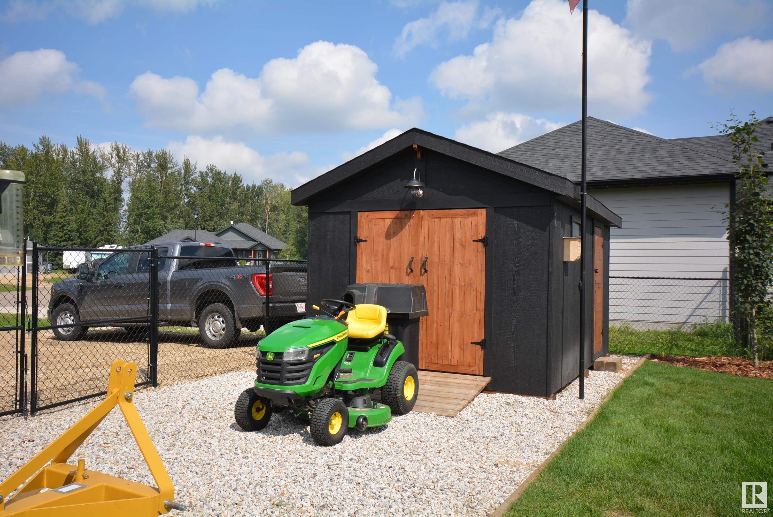      2045 SPRUCE CR , Rural Parkland County,  ,T7Z 0G8 ;  Listing Number: MLS E4419796