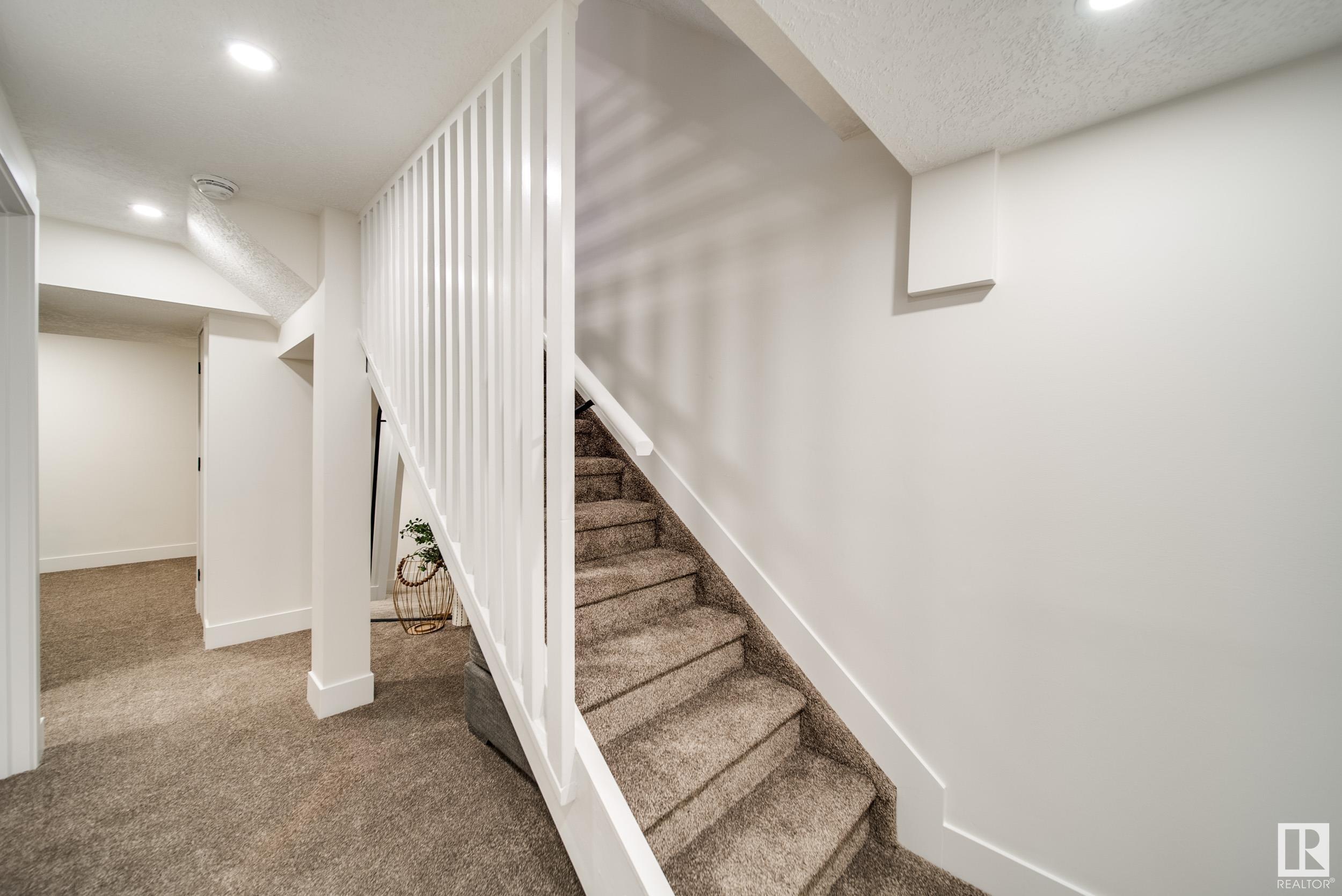      1145 HOOKE RD NW , Edmonton,  ,T5A 4A5 ;  Listing Number: MLS E4419800