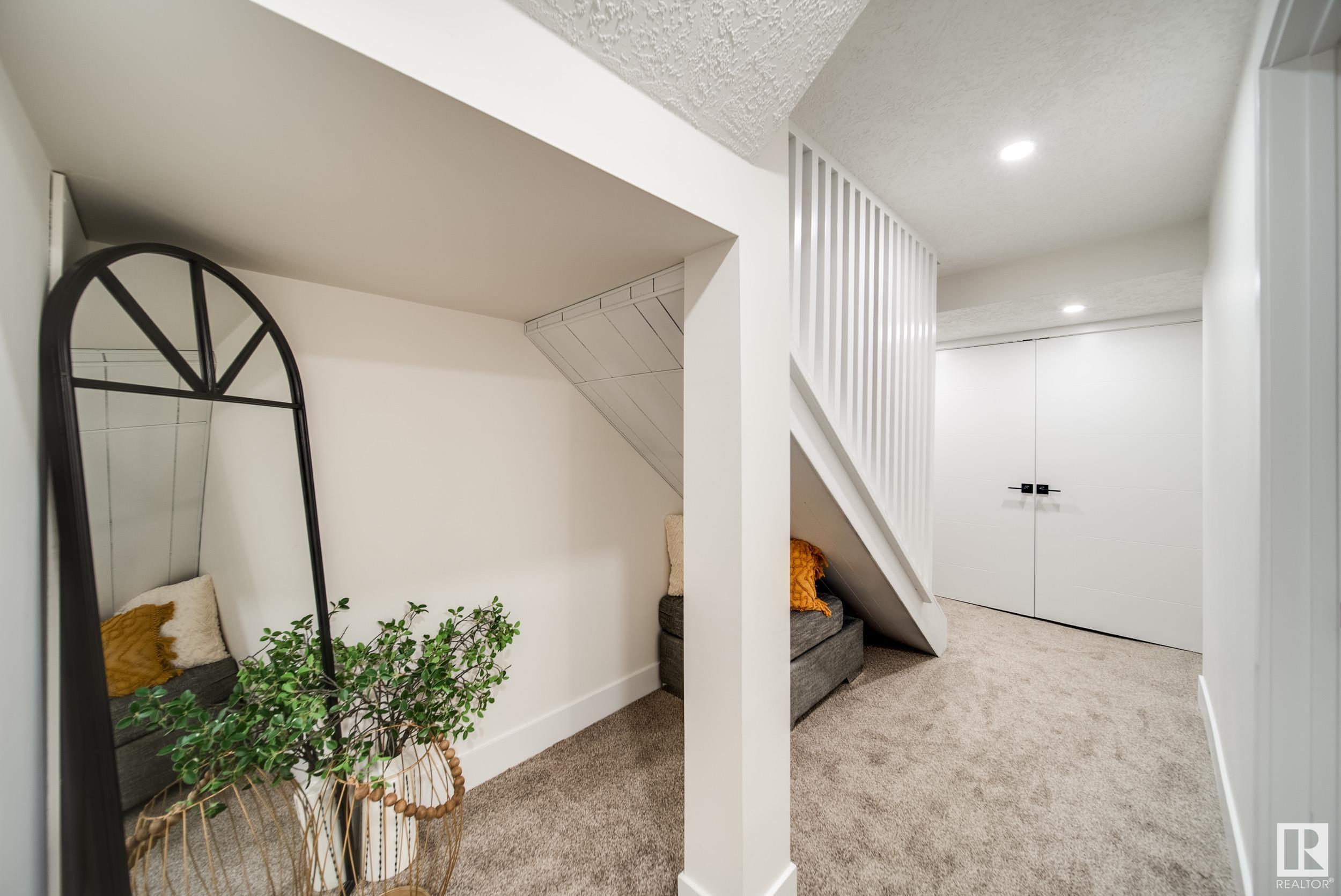      1145 HOOKE RD NW , Edmonton,  ,T5A 4A5 ;  Listing Number: MLS E4419800