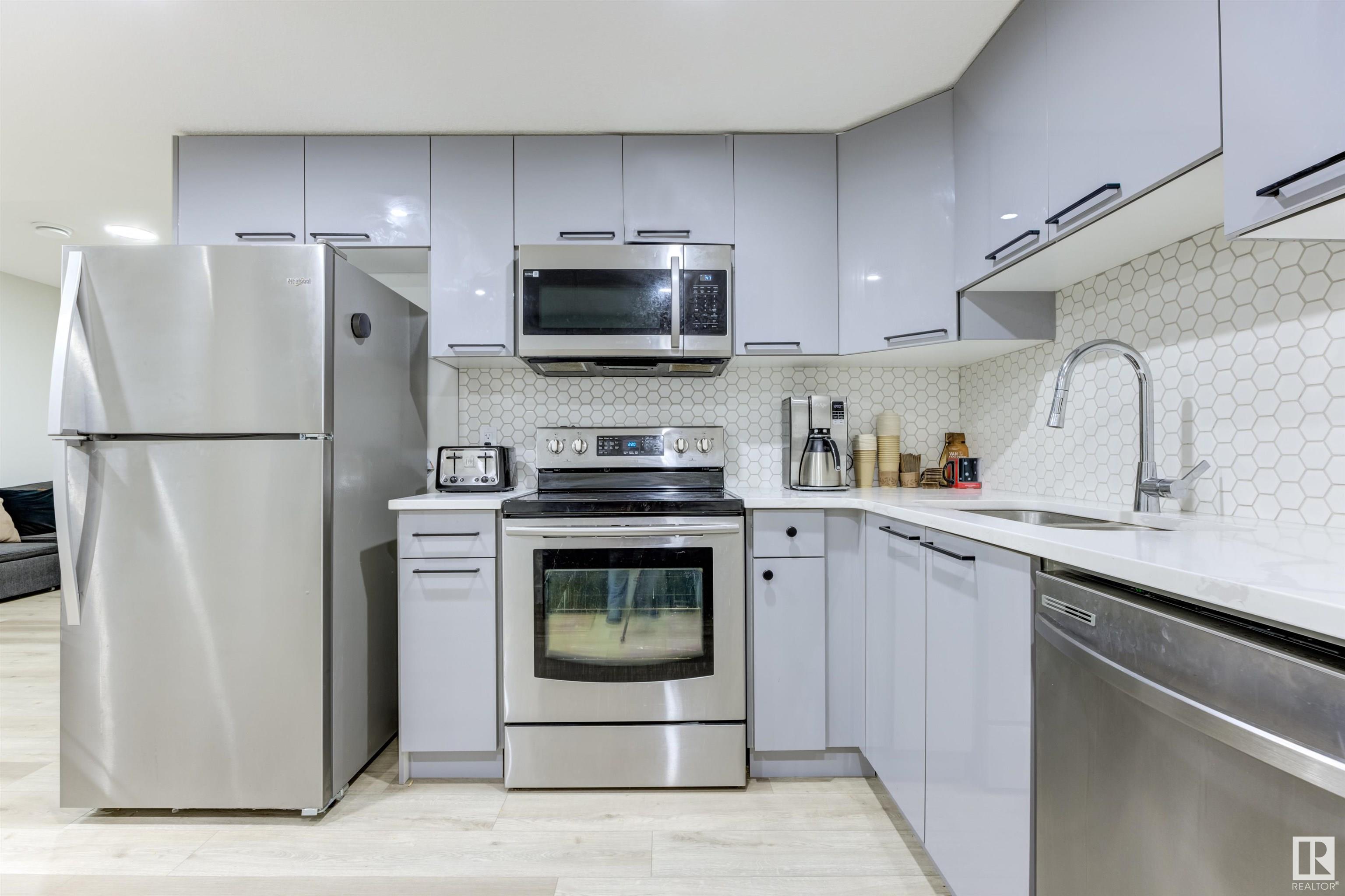      19628 26 AV NW , Edmonton,  ,T6M 0X4 ;  Listing Number: MLS E4419807
