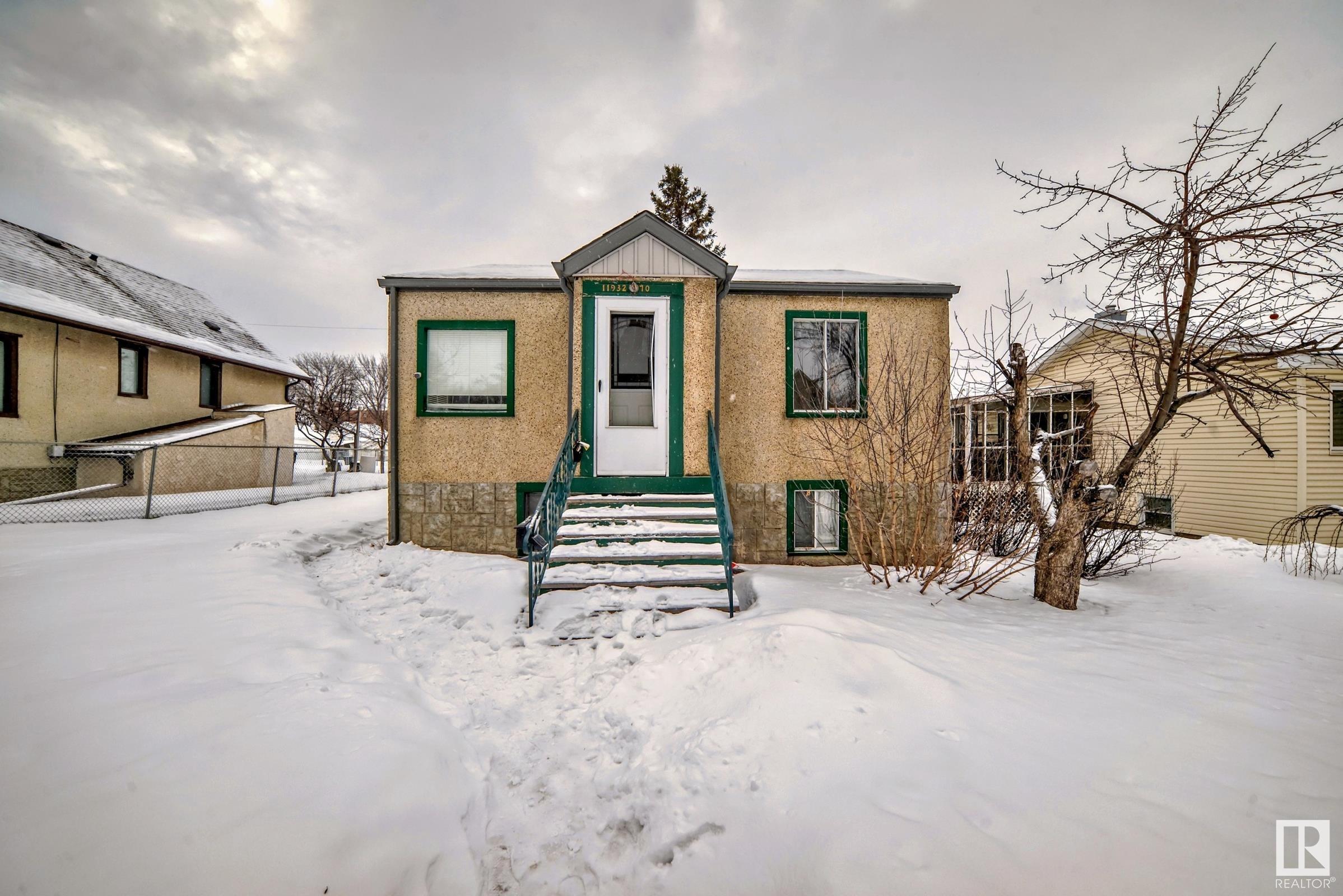      11932 70 ST NW , Edmonton,  ,T5B 1T9 ;  Listing Number: MLS E4419815