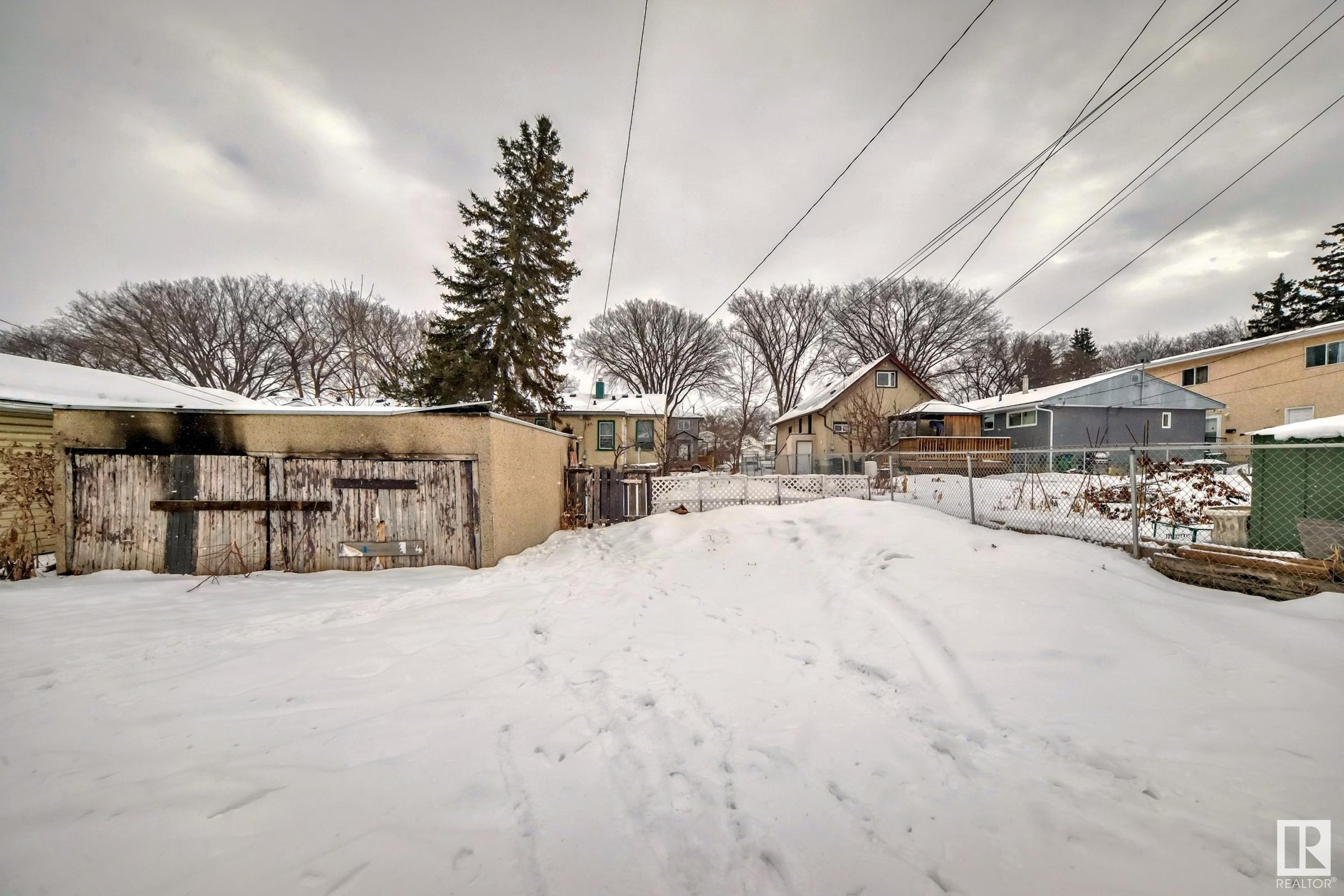      11932 70 ST NW , Edmonton,  ,T5B 1T9 ;  Listing Number: MLS E4419815