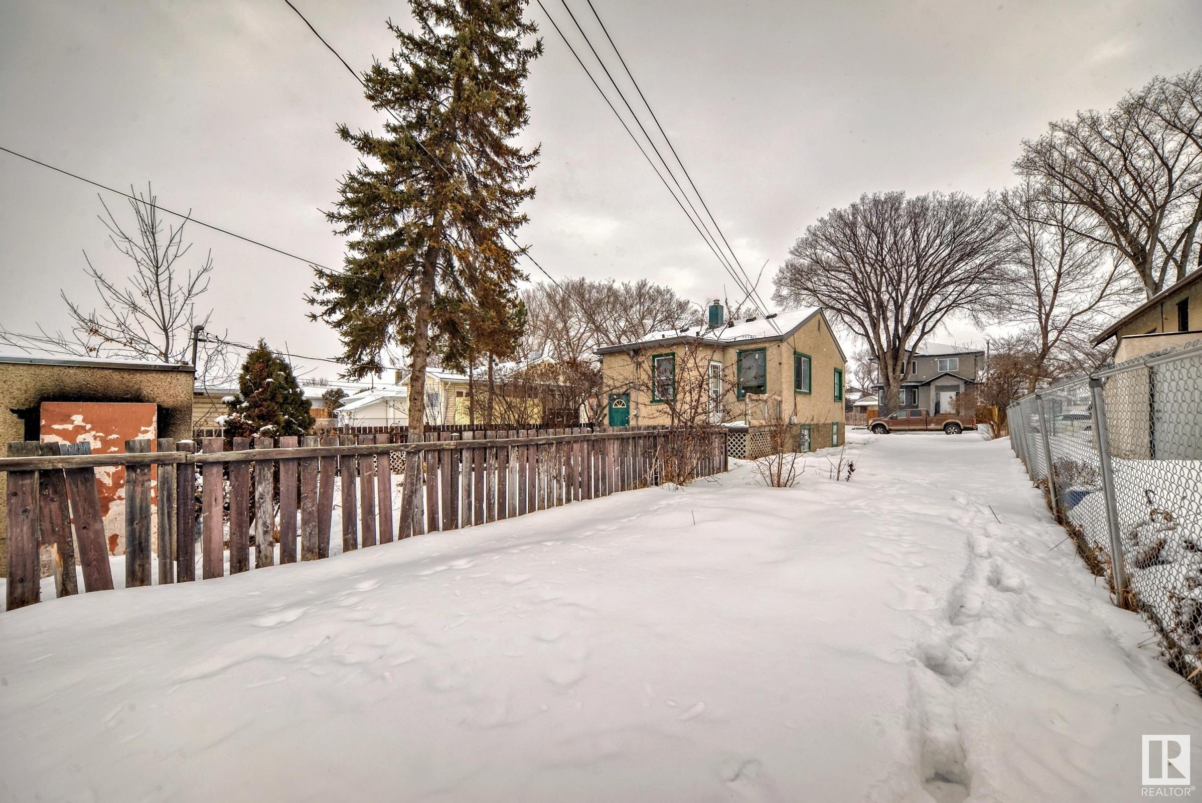      11932 70 ST NW , Edmonton,  ,T5B 1T9 ;  Listing Number: MLS E4419815