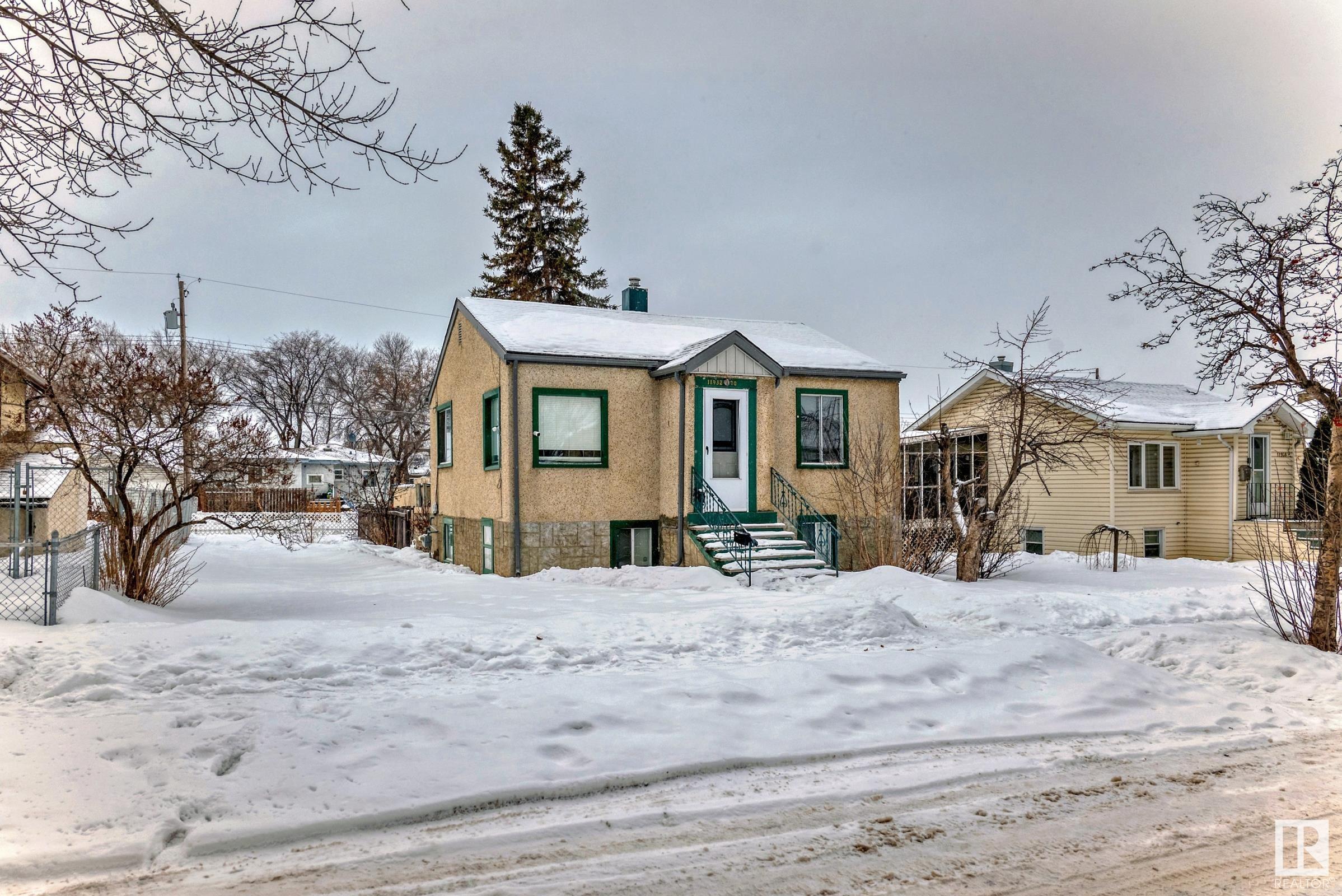      11932 70 ST NW , Edmonton,  ,T5B 1T9 ;  Listing Number: MLS E4419815