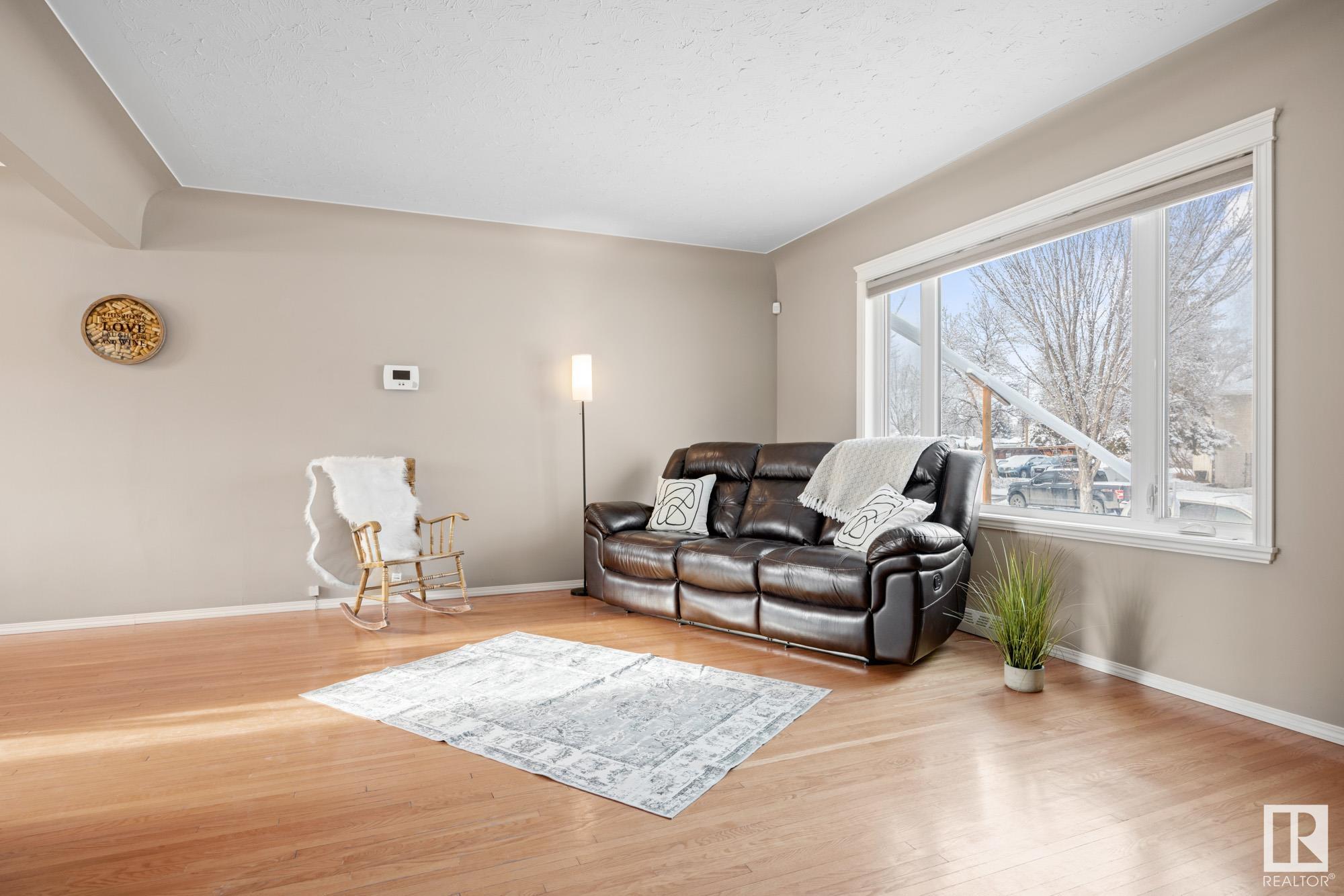      14407 107A AV NW , Edmonton,  ,T5N 1G3 ;  Listing Number: MLS E4419816