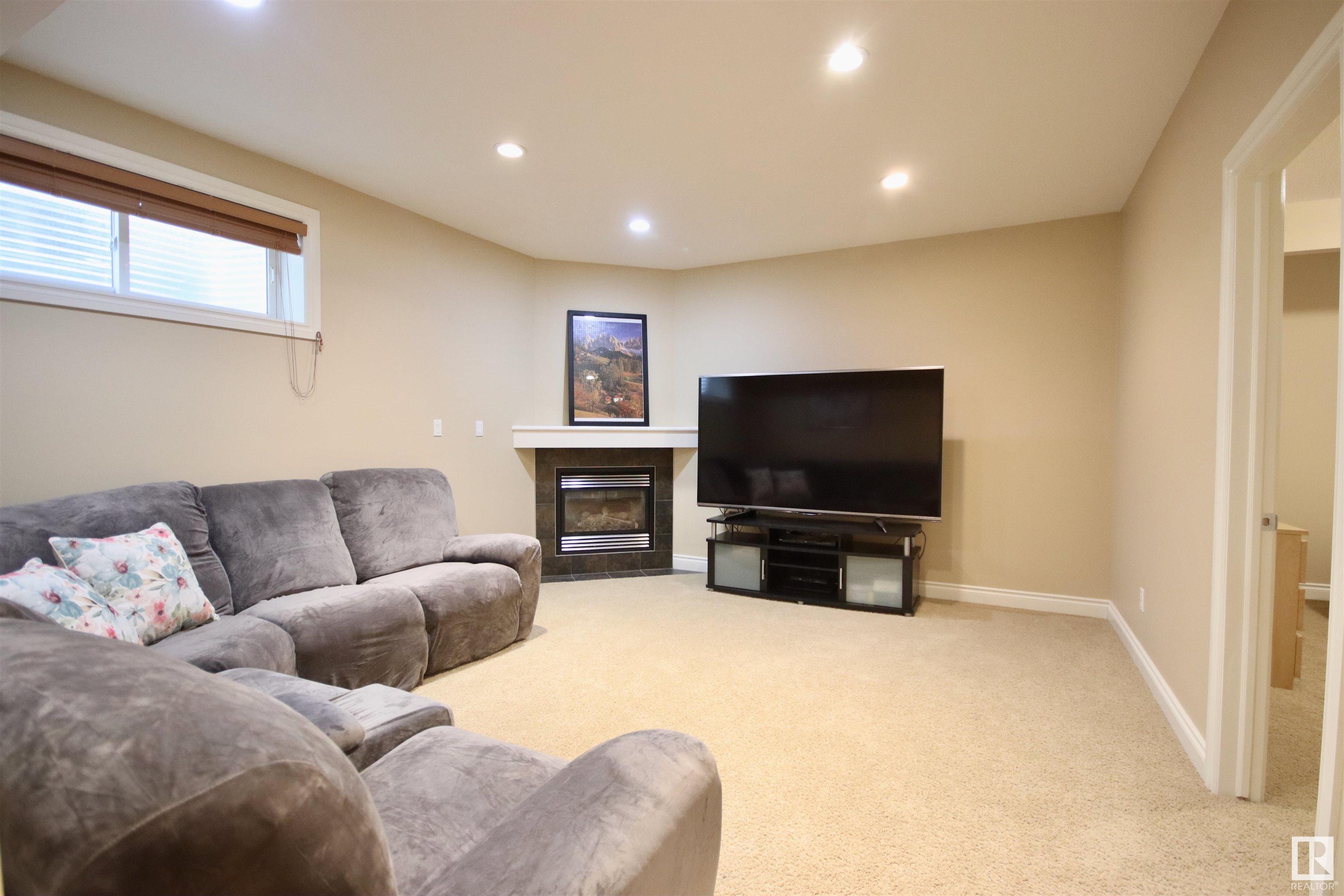     725 173B ST SW , Edmonton,  ,T6W 0N1 ;  Listing Number: MLS E4419819
