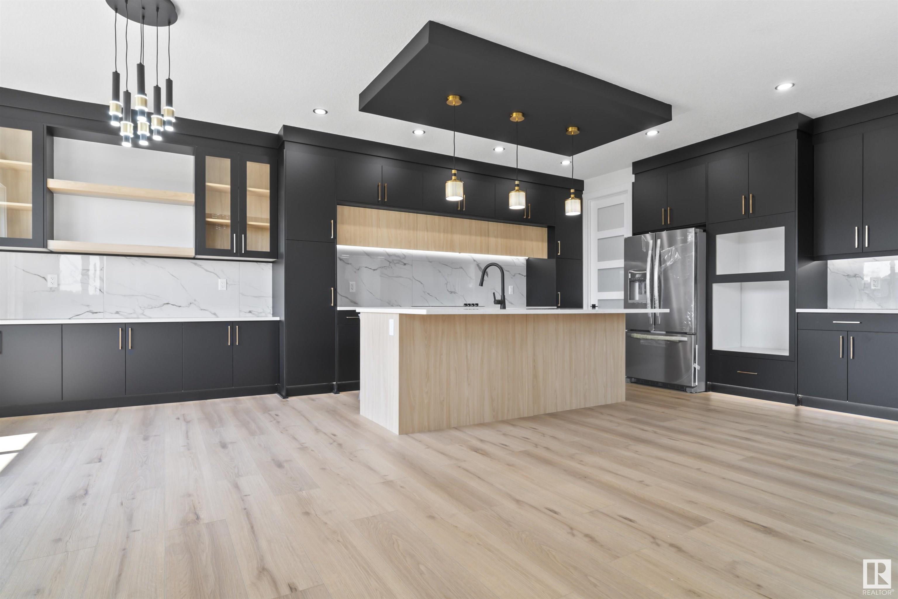      124 EDGEWATER CI , Leduc,  ,T9E 1K5 ;  Listing Number: MLS E4419820