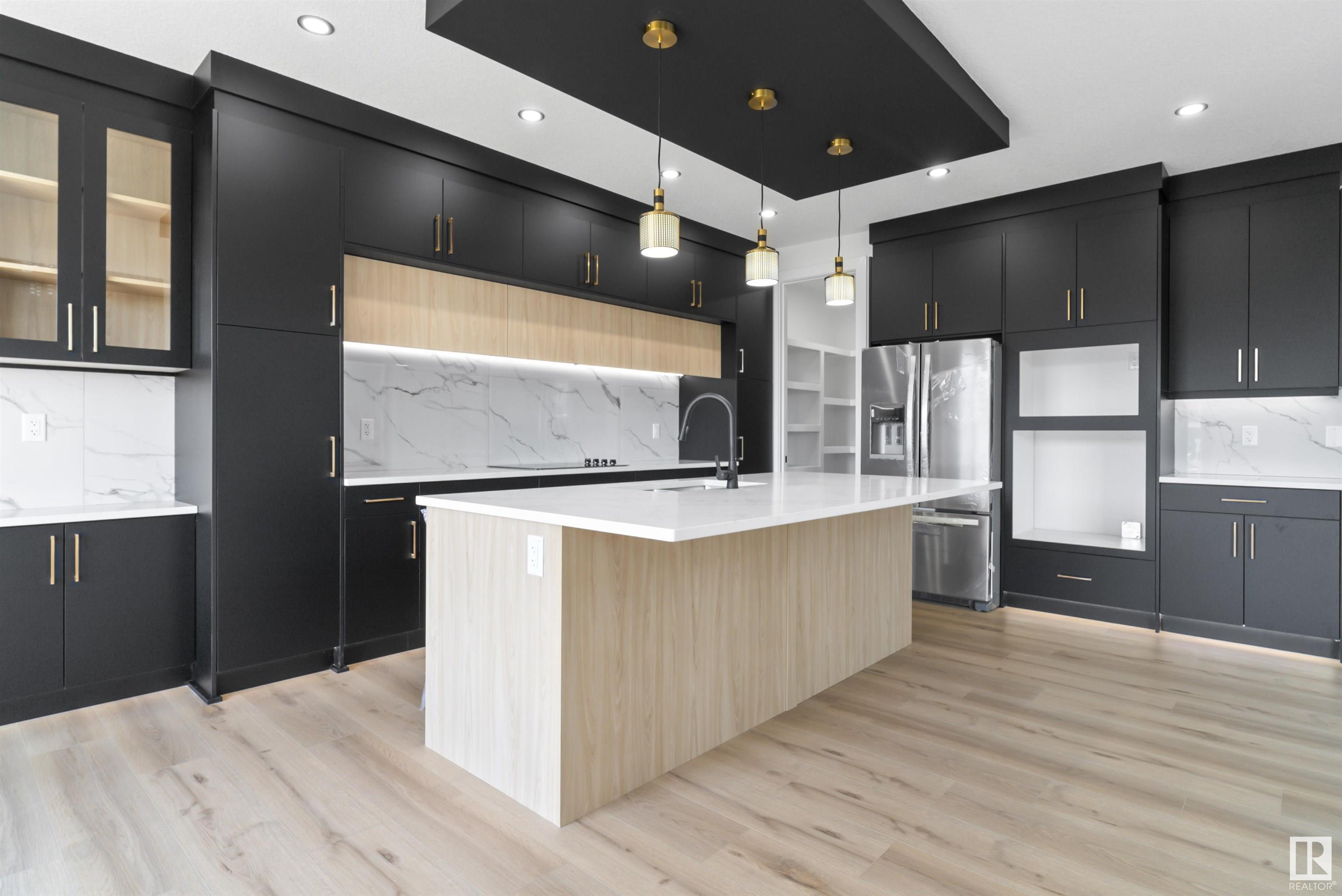      124 EDGEWATER CI , Leduc,  ,T9E 1K5 ;  Listing Number: MLS E4419820