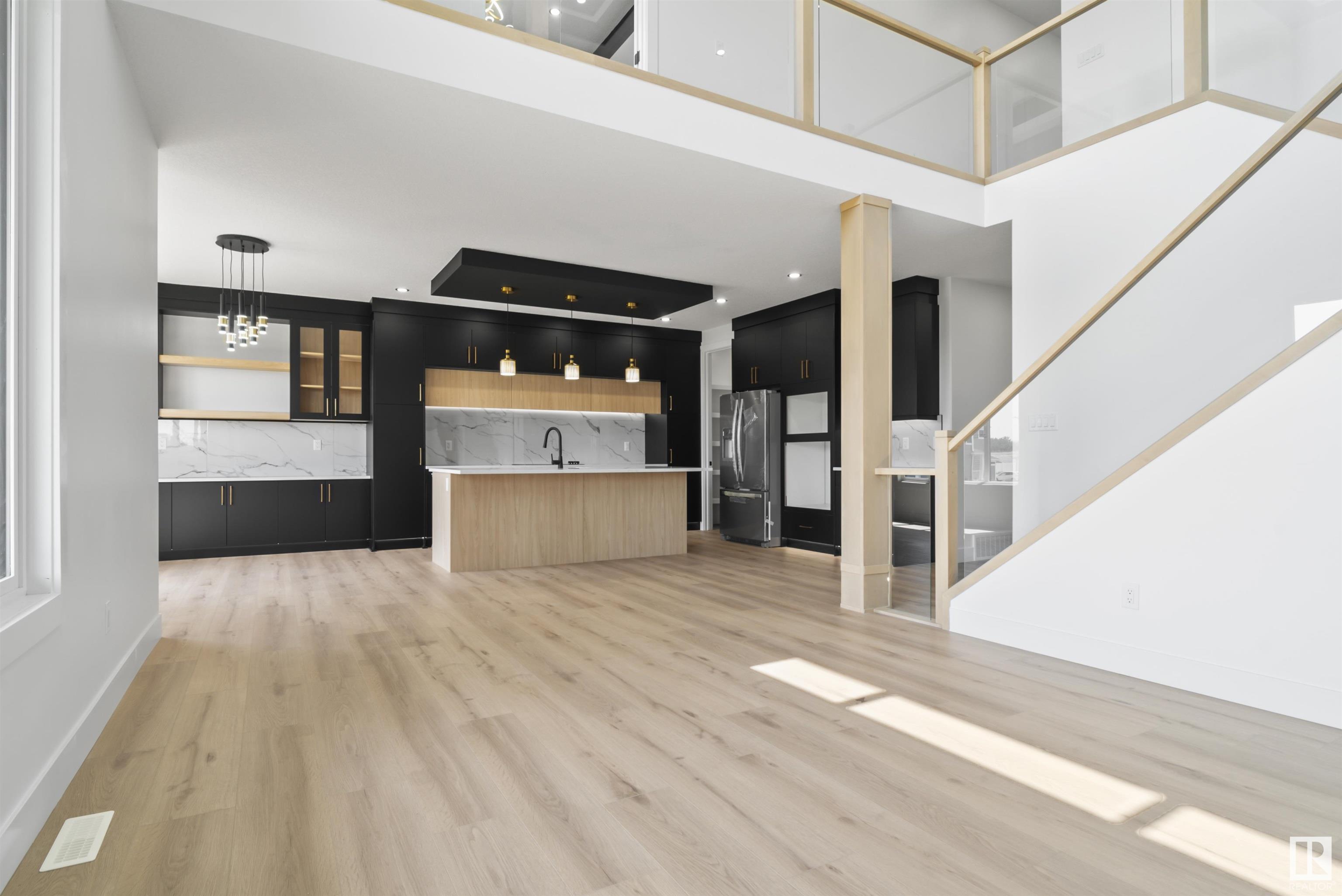      124 EDGEWATER CI , Leduc,  ,T9E 1K5 ;  Listing Number: MLS E4419820