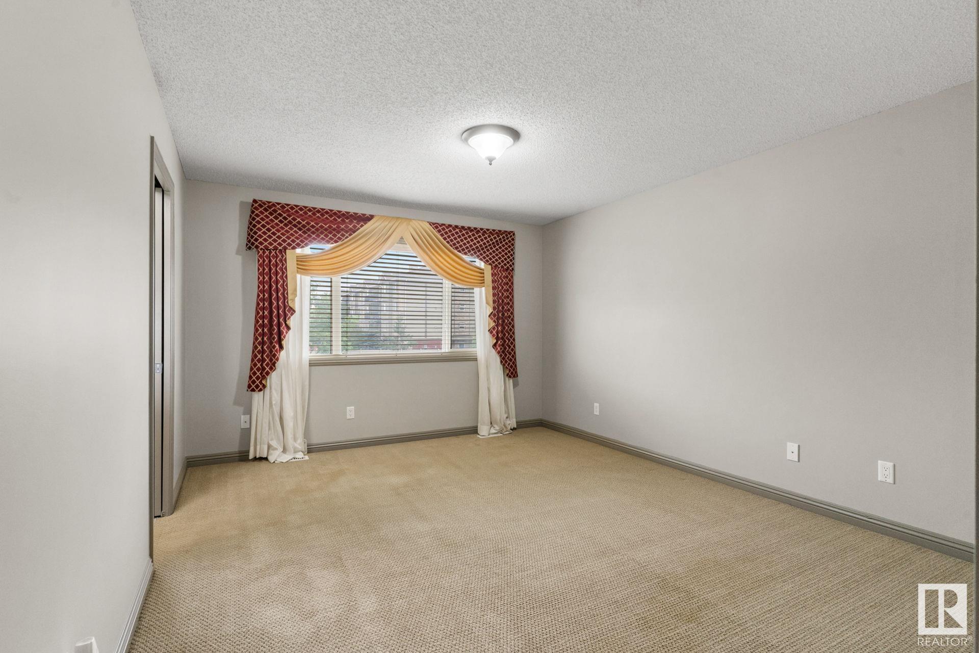      2923 24 AV NW , Edmonton,  ,T6T 0G7 ;  Listing Number: MLS E4419829