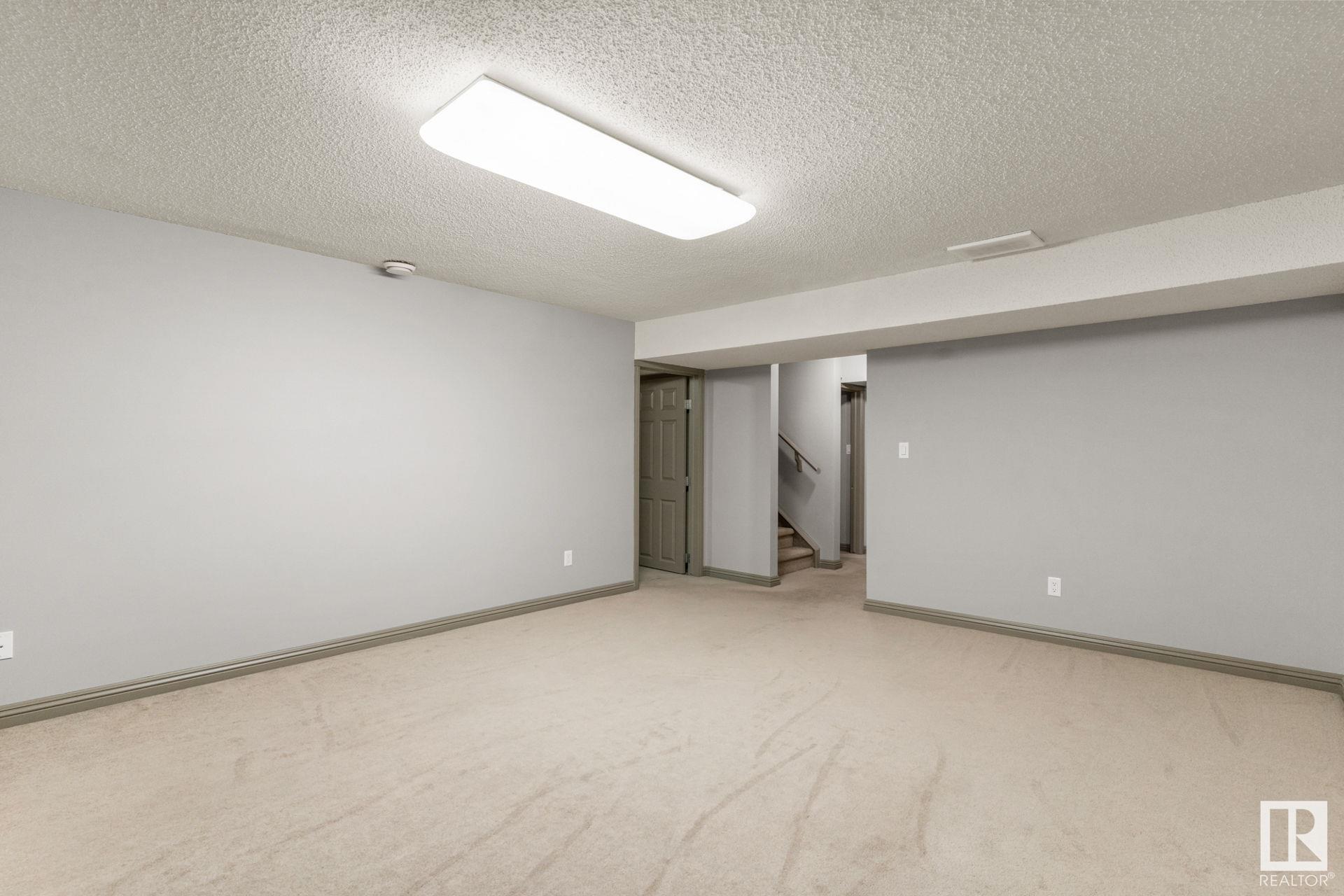      2923 24 AV NW , Edmonton,  ,T6T 0G7 ;  Listing Number: MLS E4419829