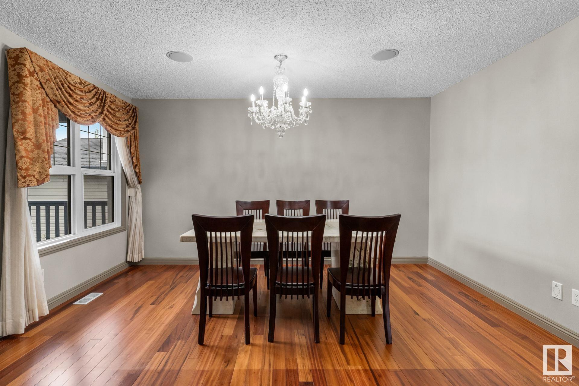      2923 24 AV NW , Edmonton,  ,T6T 0G7 ;  Listing Number: MLS E4419829