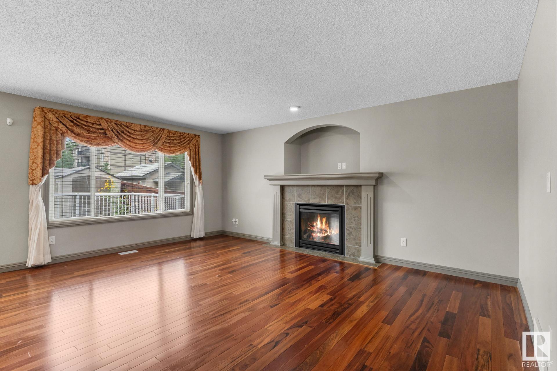      2923 24 AV NW , Edmonton,  ,T6T 0G7 ;  Listing Number: MLS E4419829