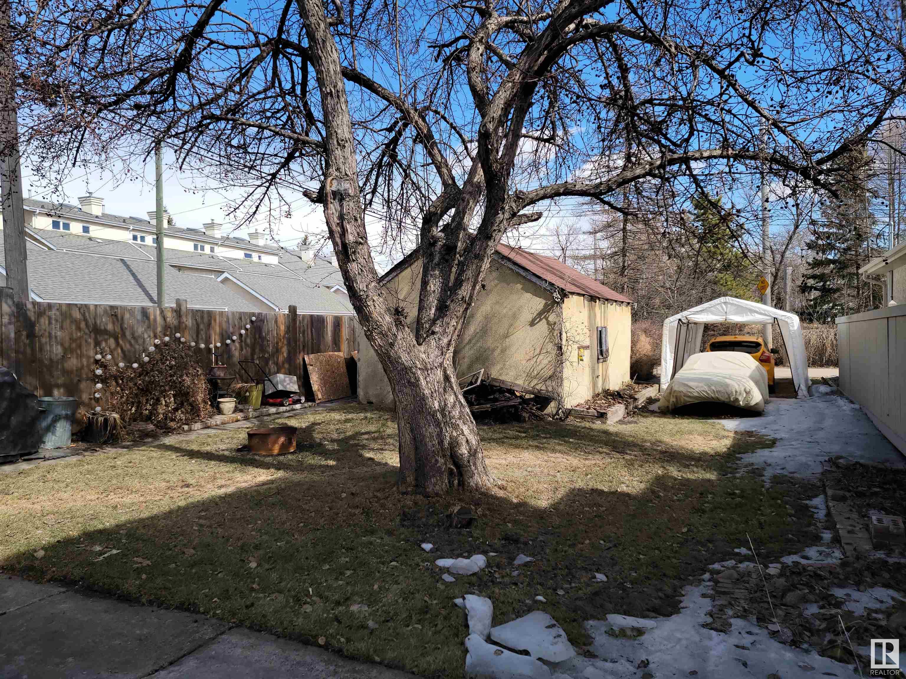     9745 94 ST NW , Edmonton,  ,T6C 3W1 ;  Listing Number: MLS E4419840