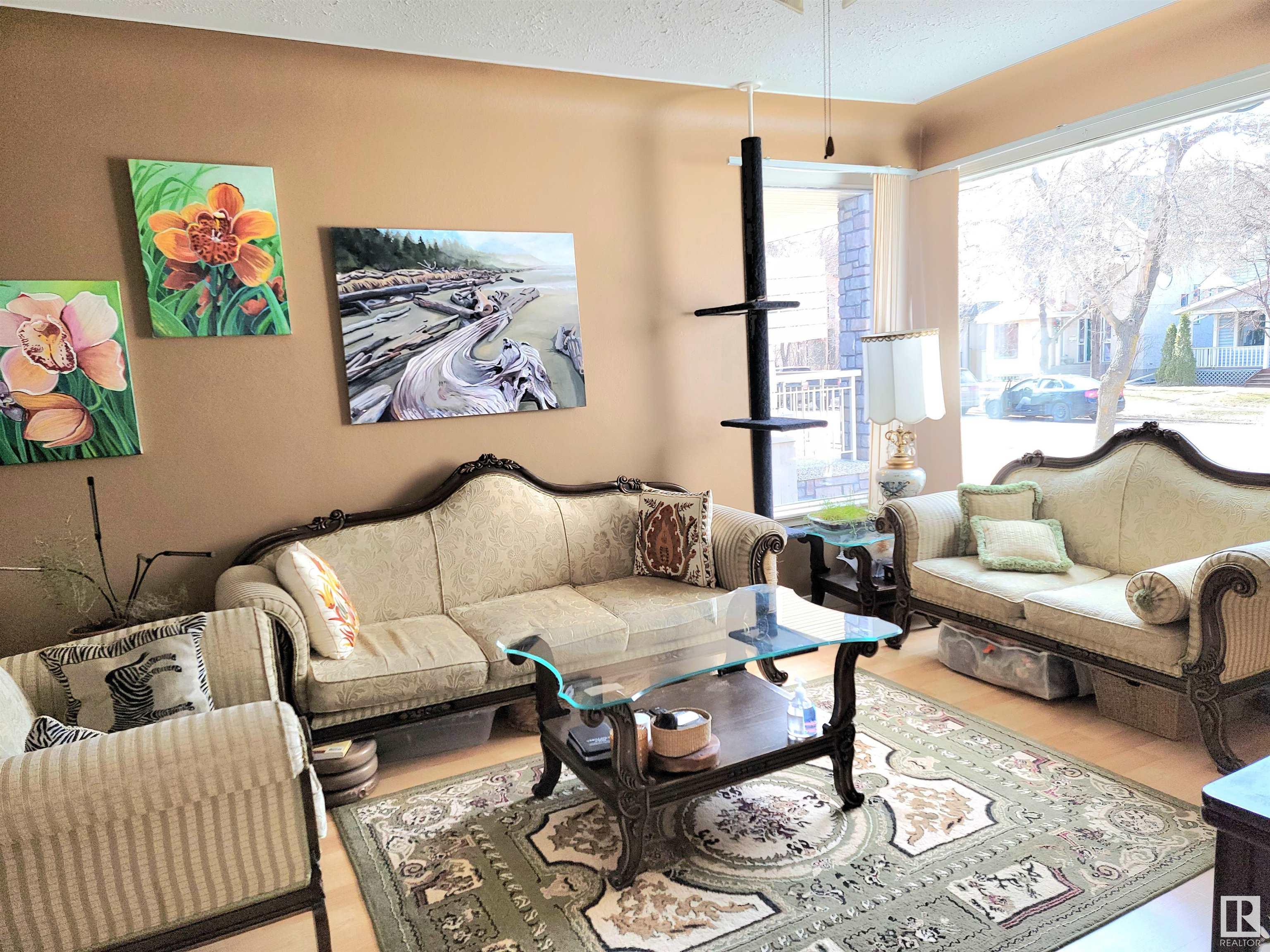      9745 94 ST NW , Edmonton,  ,T6C 3W1 ;  Listing Number: MLS E4419840