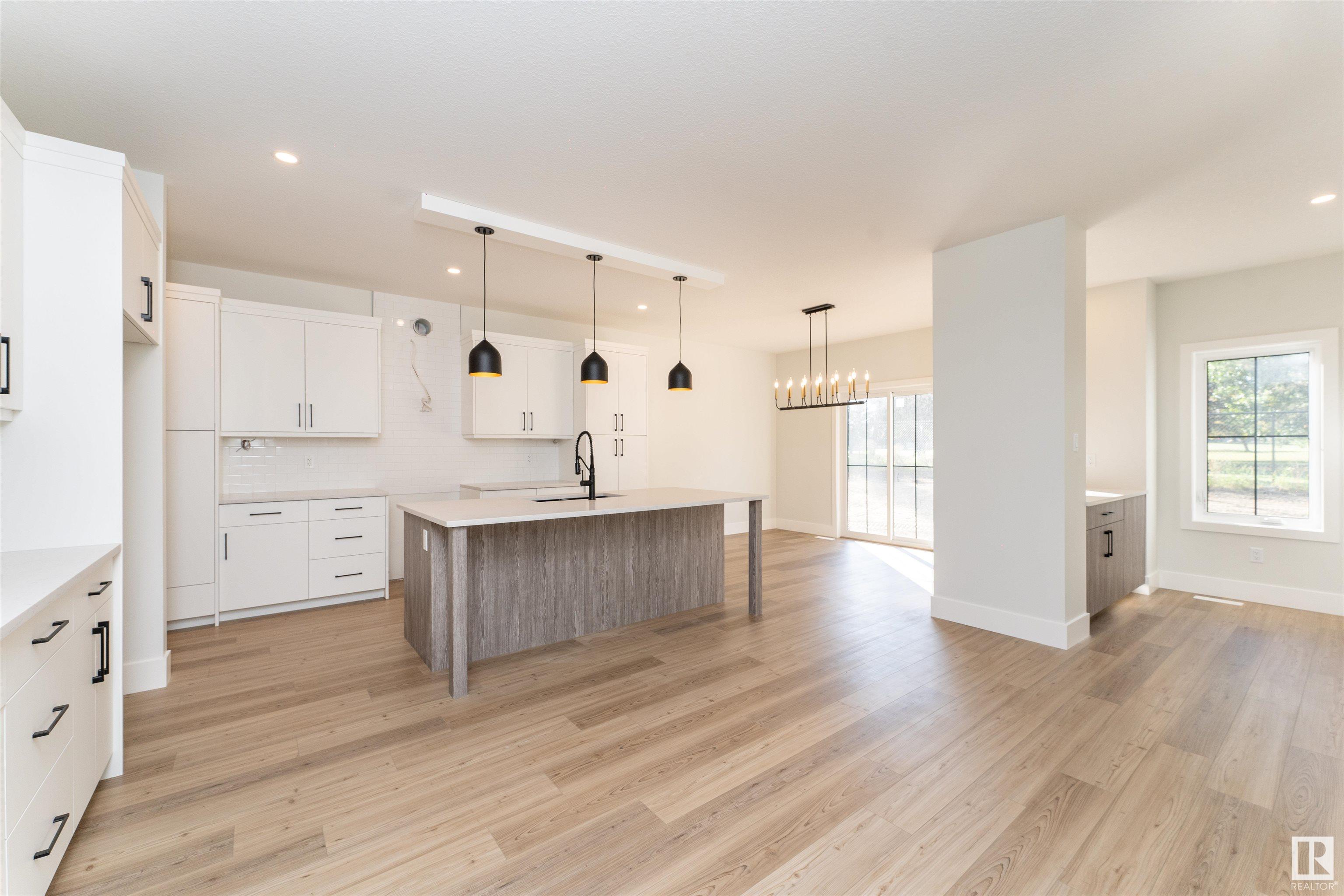      134 GRAYBRIAR DR , Stony Plain,  ,T7Z 2Z2 ;  Listing Number: MLS E4419847